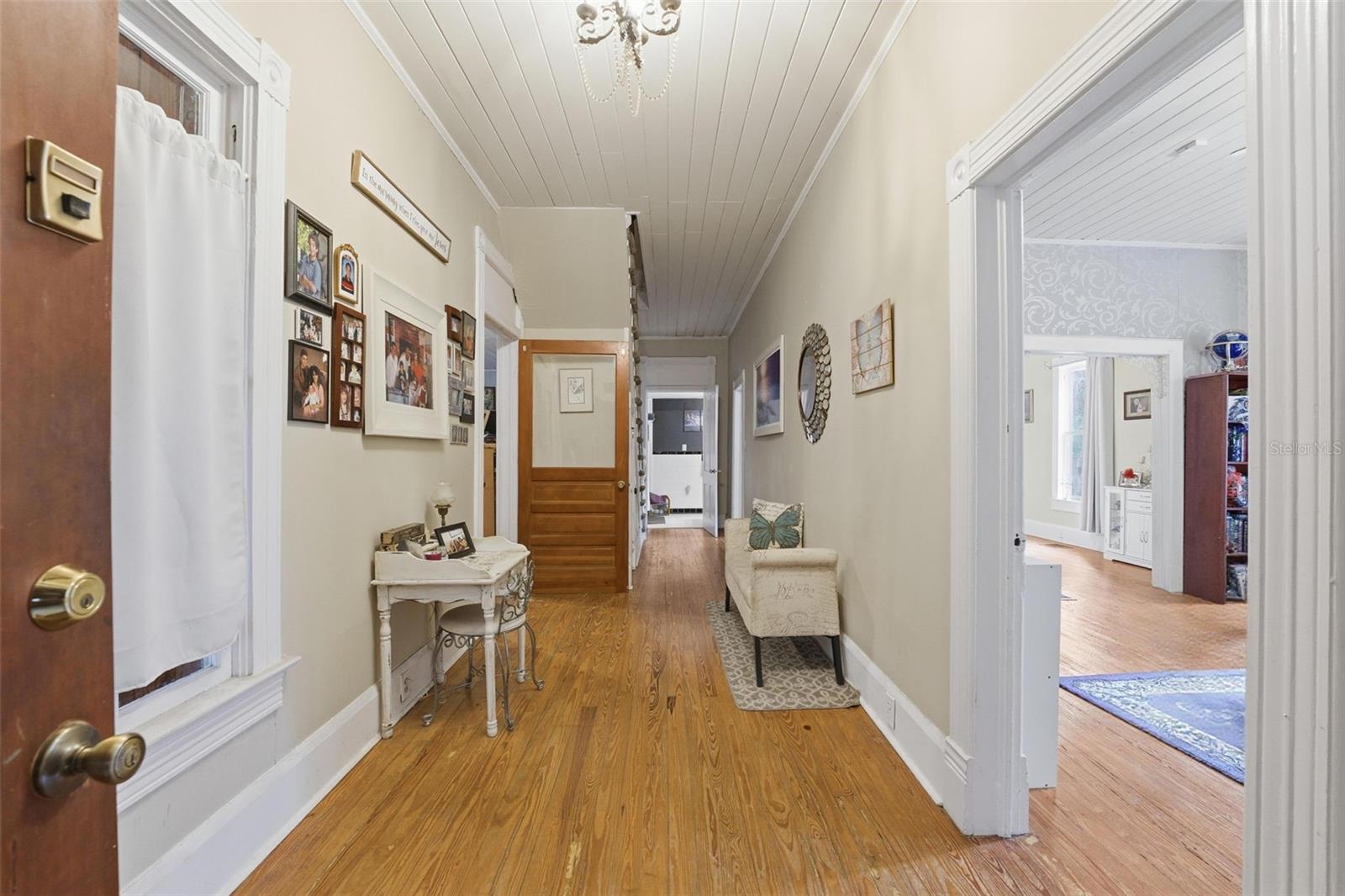 TOWN/BROOKSVILLE - Residential