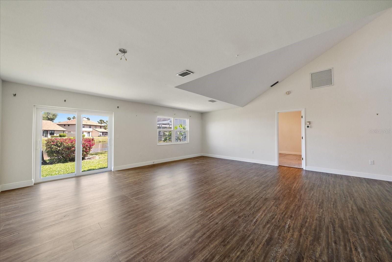 SOUTHWINDS AT FIVE LAKES PH A,6,7,8&11 - Residential