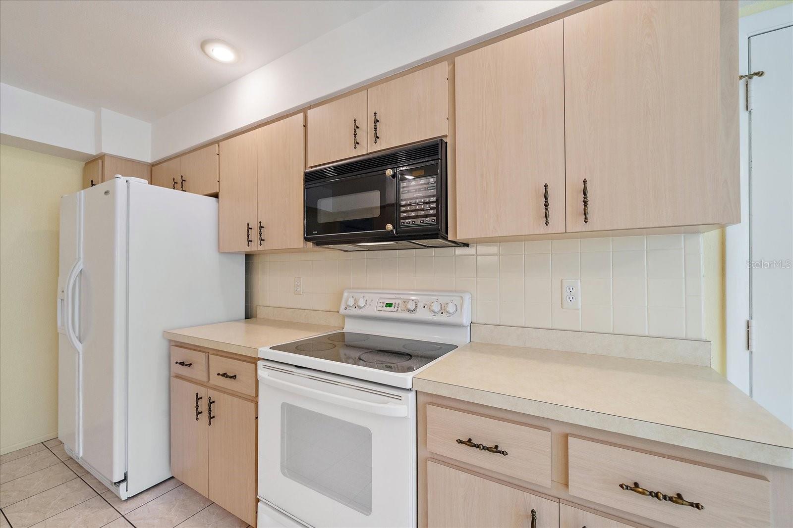 SOUTHWINDS AT FIVE LAKES PH A,6,7,8&11 - Residential