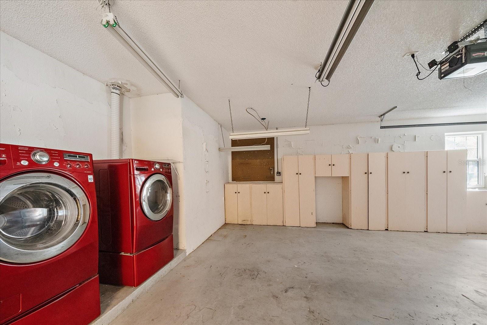 SOUTHWINDS AT FIVE LAKES PH A,6,7,8&11 - Residential