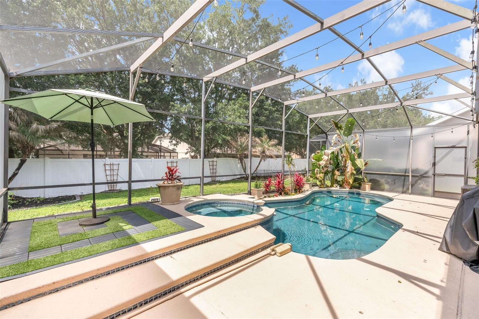 EDEN ISLE - Residential