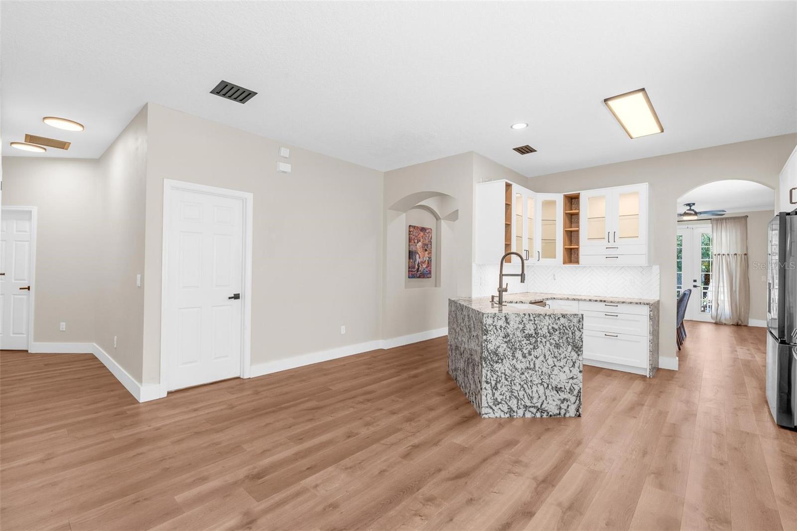 EDEN ISLE - Residential