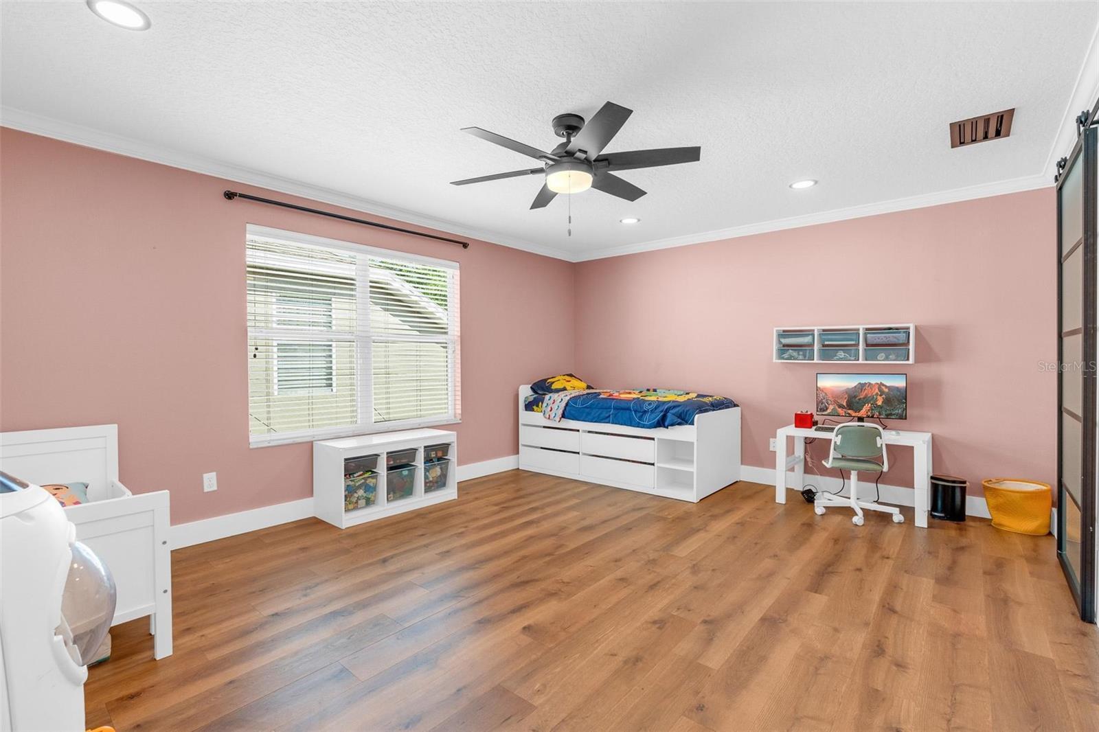 EDEN ISLE - Residential