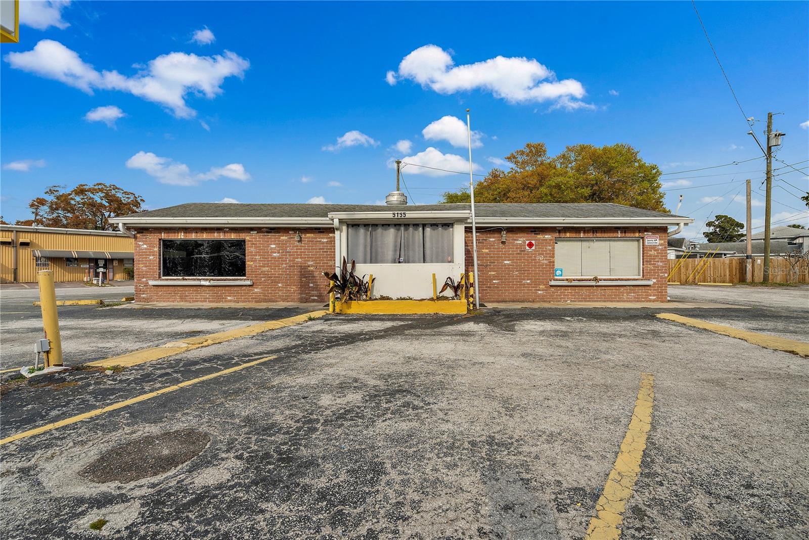 HEINZ SUB - Commercial Sale