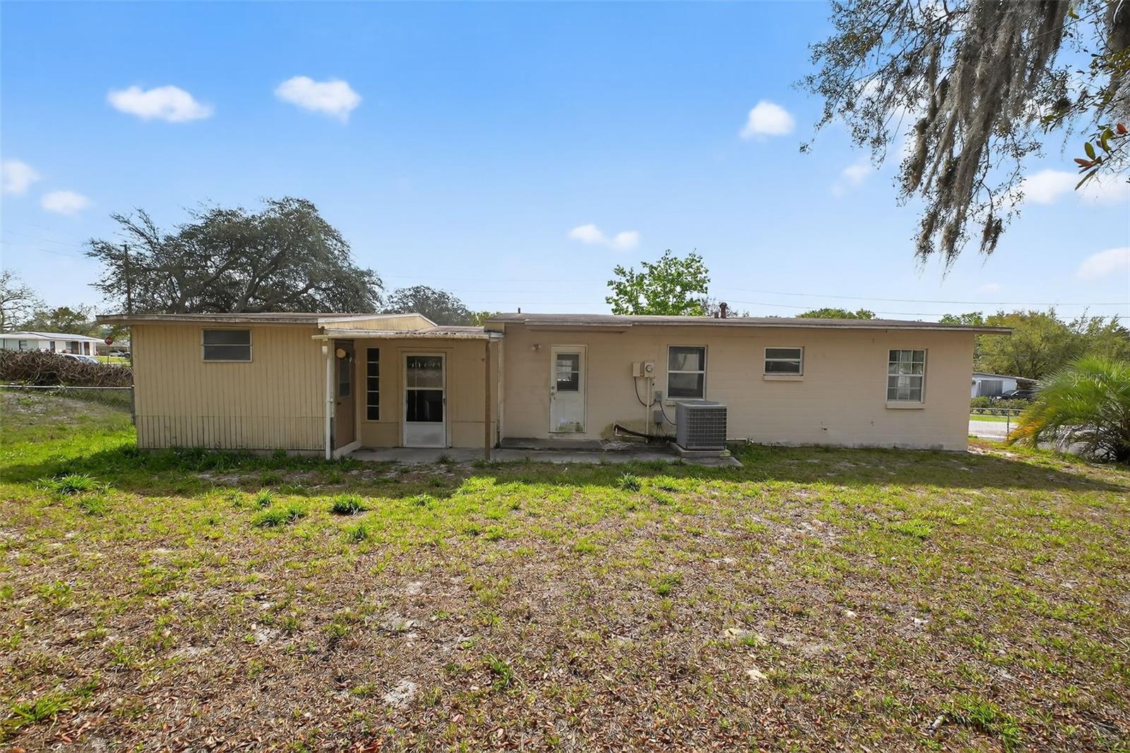 DELTONA LAKES UNIT 72 - Residential
