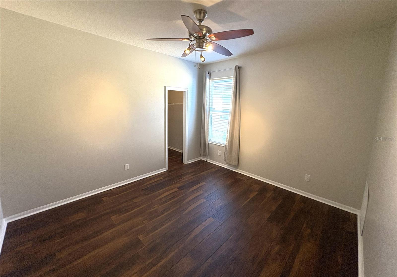 AVALON LAKES PH 2, VLG(S) E AND H - Residential Lease