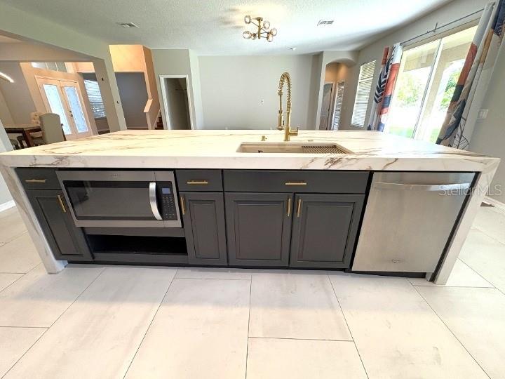 AVALON LAKES PH 2, VLG(S) E AND H - Residential Lease