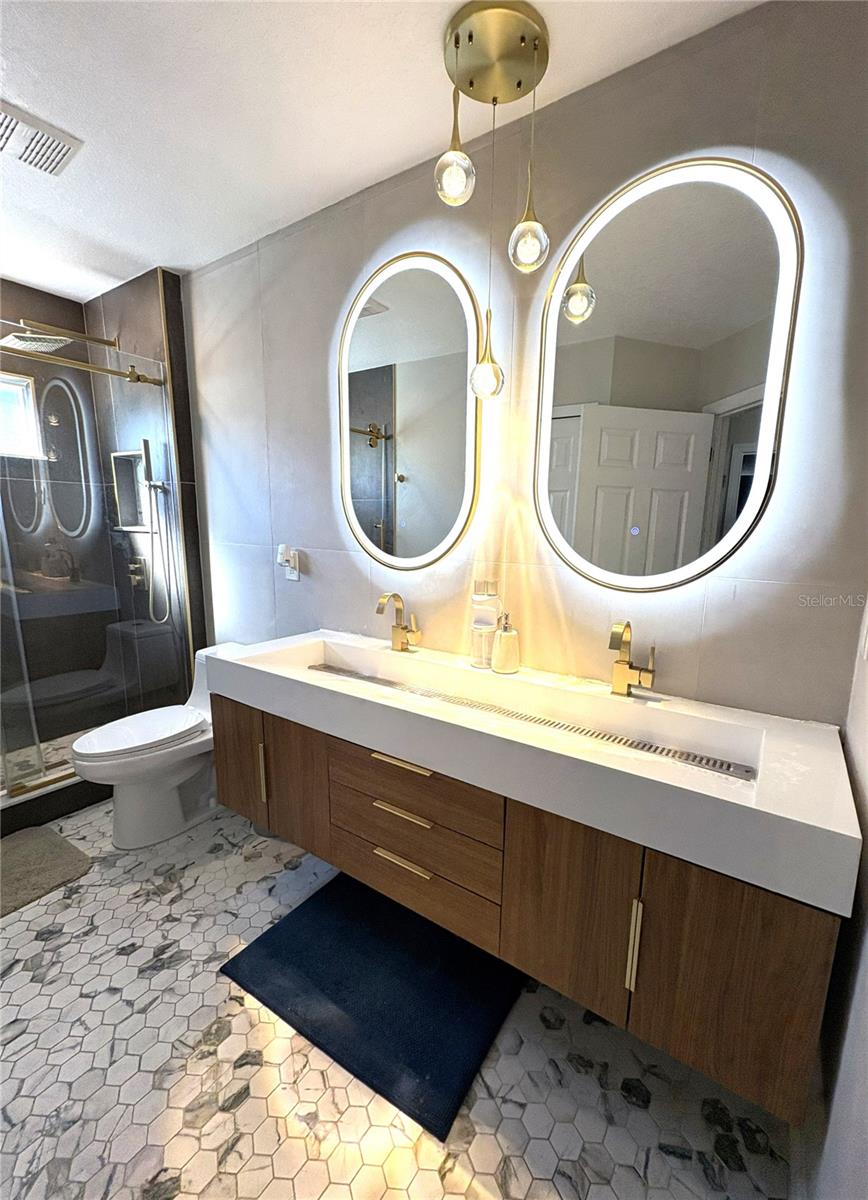 AVALON LAKES PH 2, VLG(S) E AND H - Residential Lease