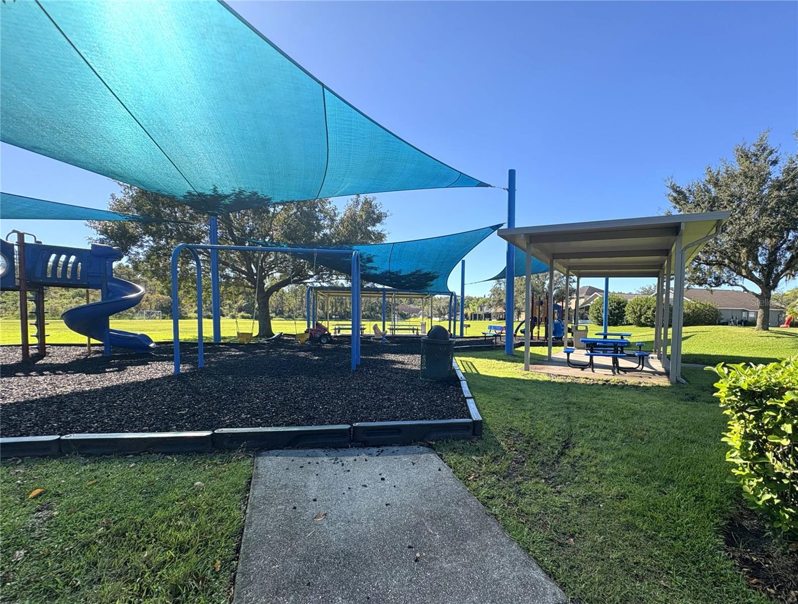 AVALON LAKES PH 2, VLG(S) E AND H - Residential Lease