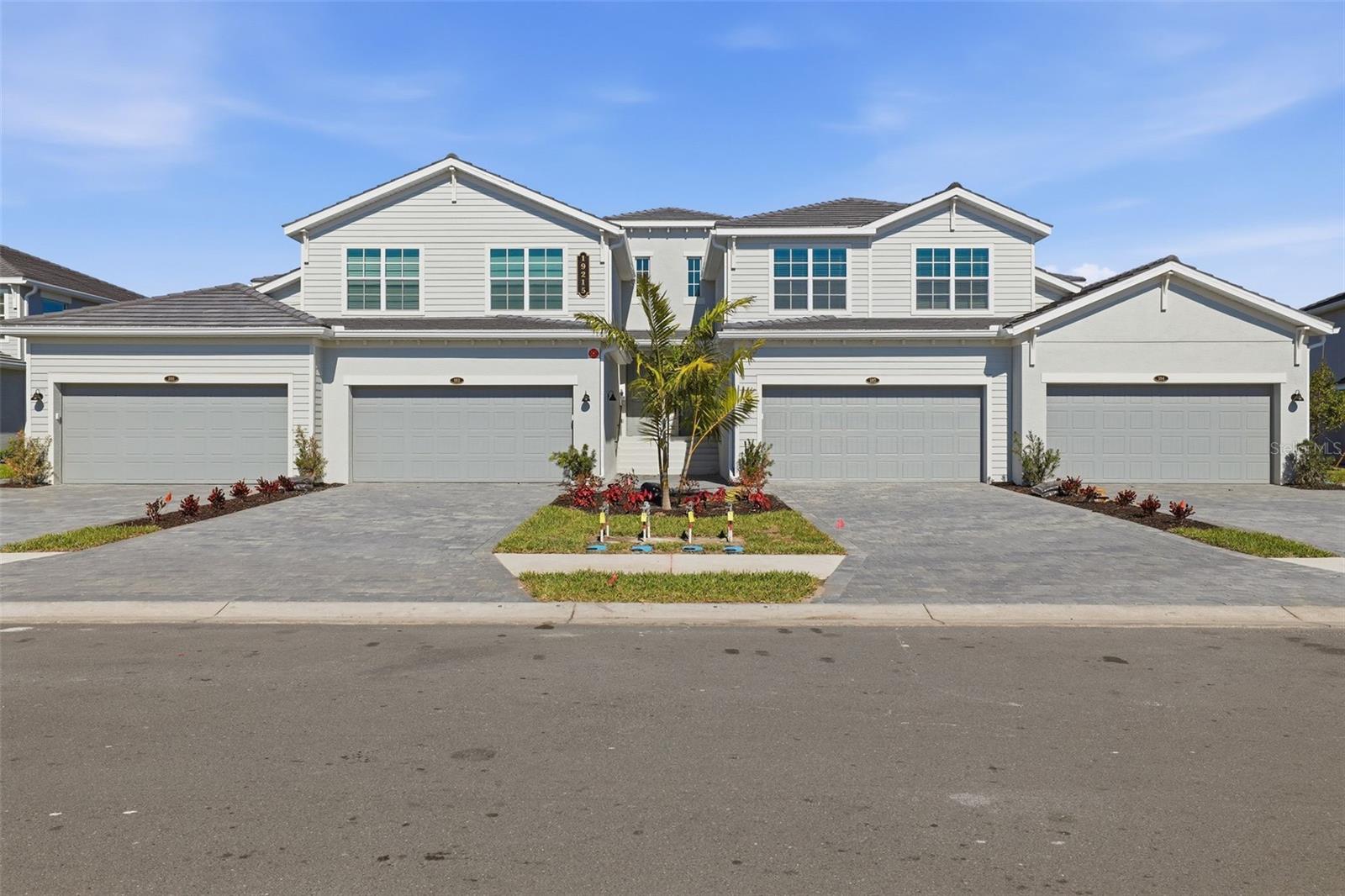 CALUSA COUNTRY CLUB - Residential