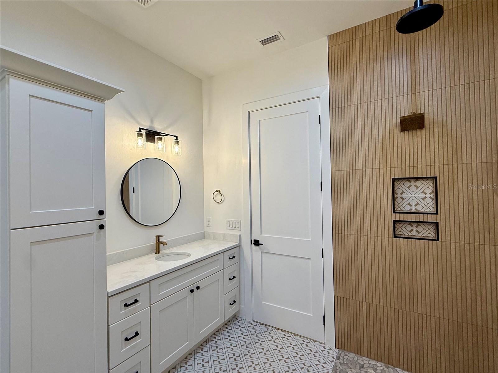 PEACE RIVER CLUB - Residential