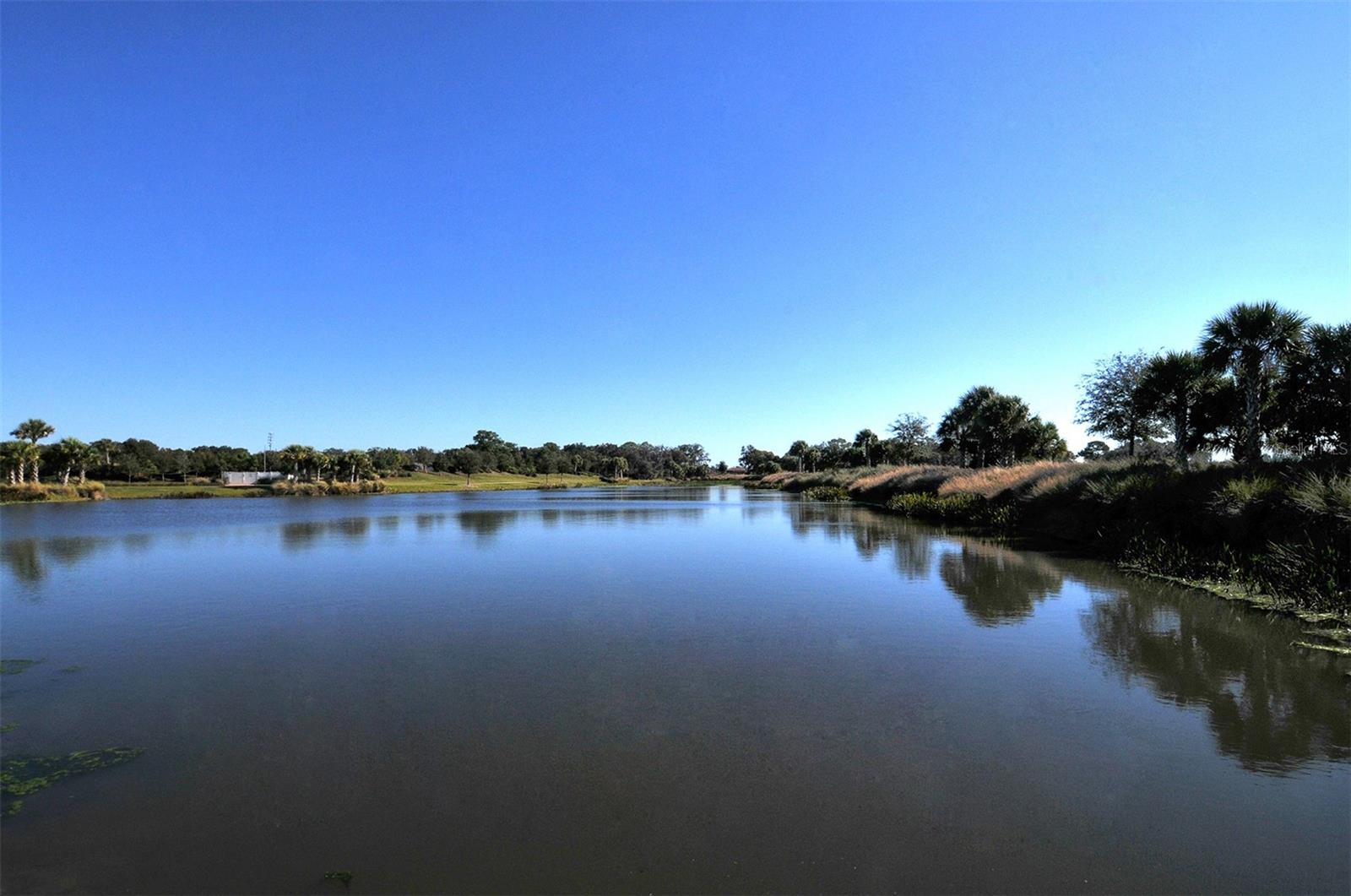 FOUNDERS CLUB - Residential