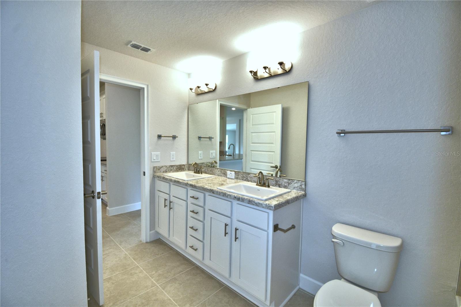 CADENCE CROSSING - Residential