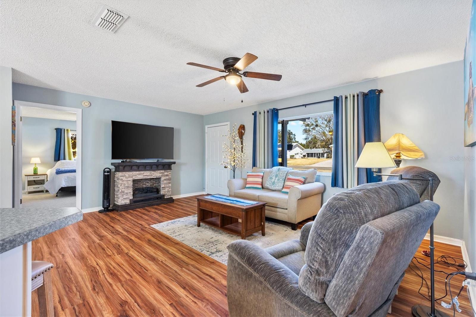 SPRUCE CREEK SOUTH V - Residential