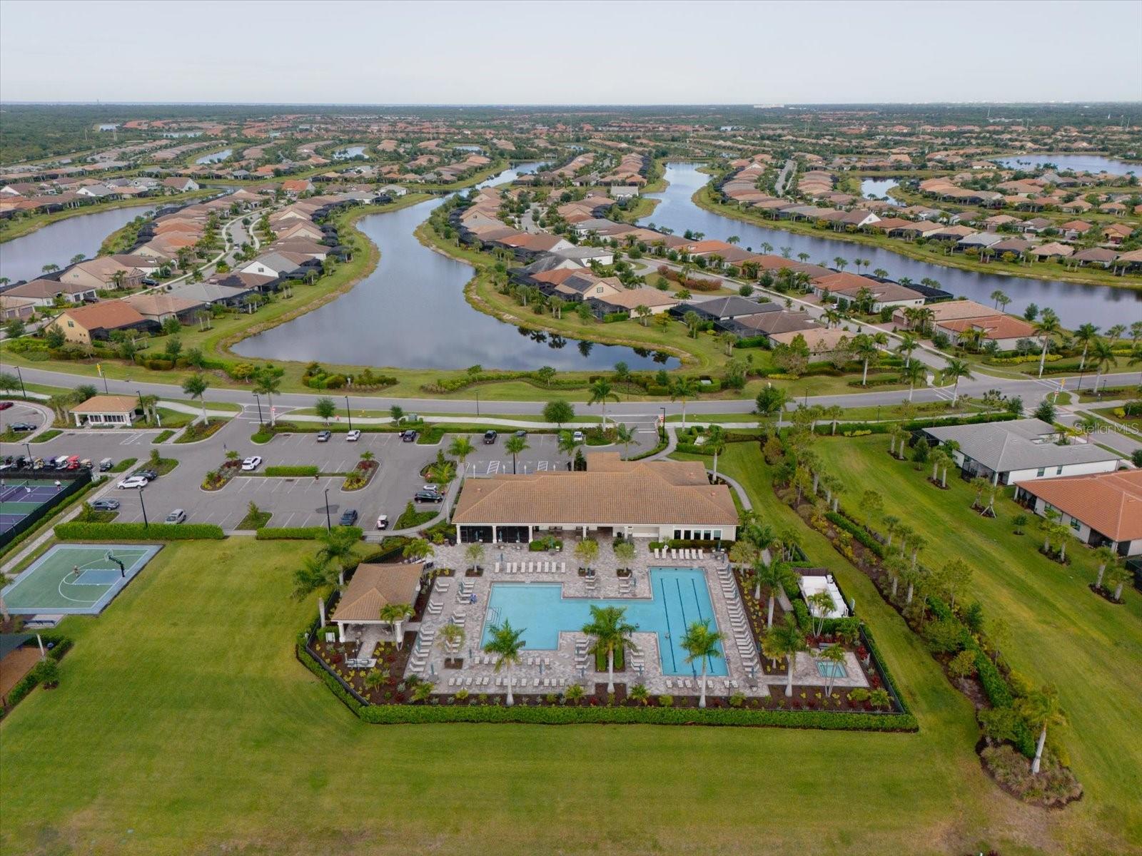 ISLANDWALK AT THE WEST VILLAGE - Residential