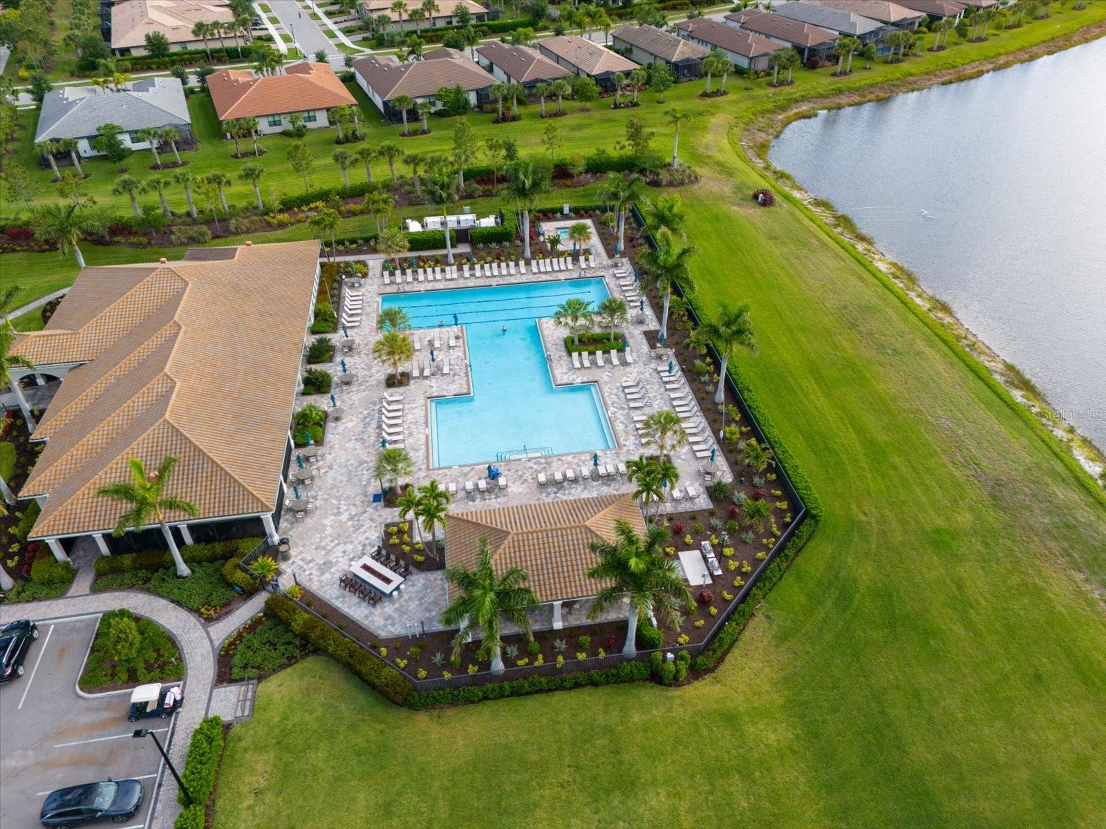 ISLANDWALK AT THE WEST VILLAGE - Residential