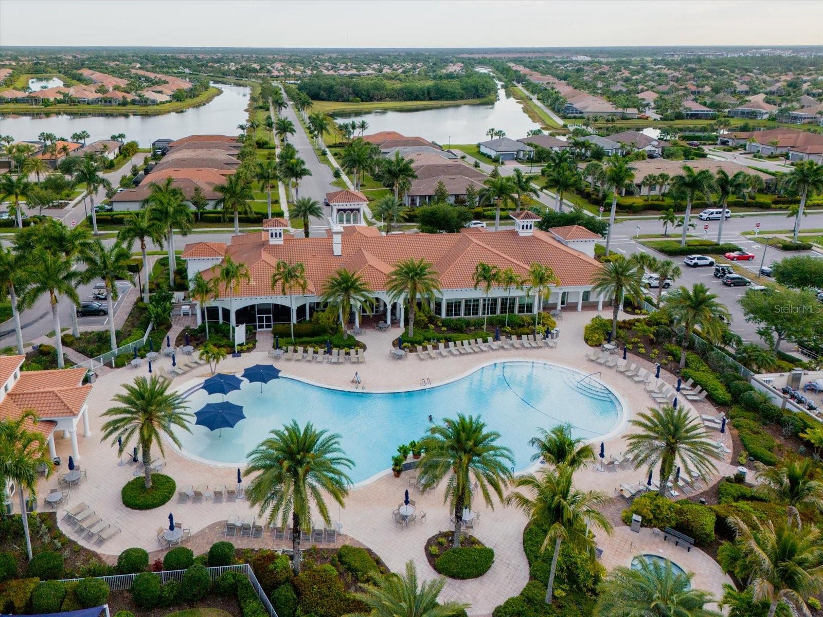 ISLANDWALK AT THE WEST VILLAGE - Residential