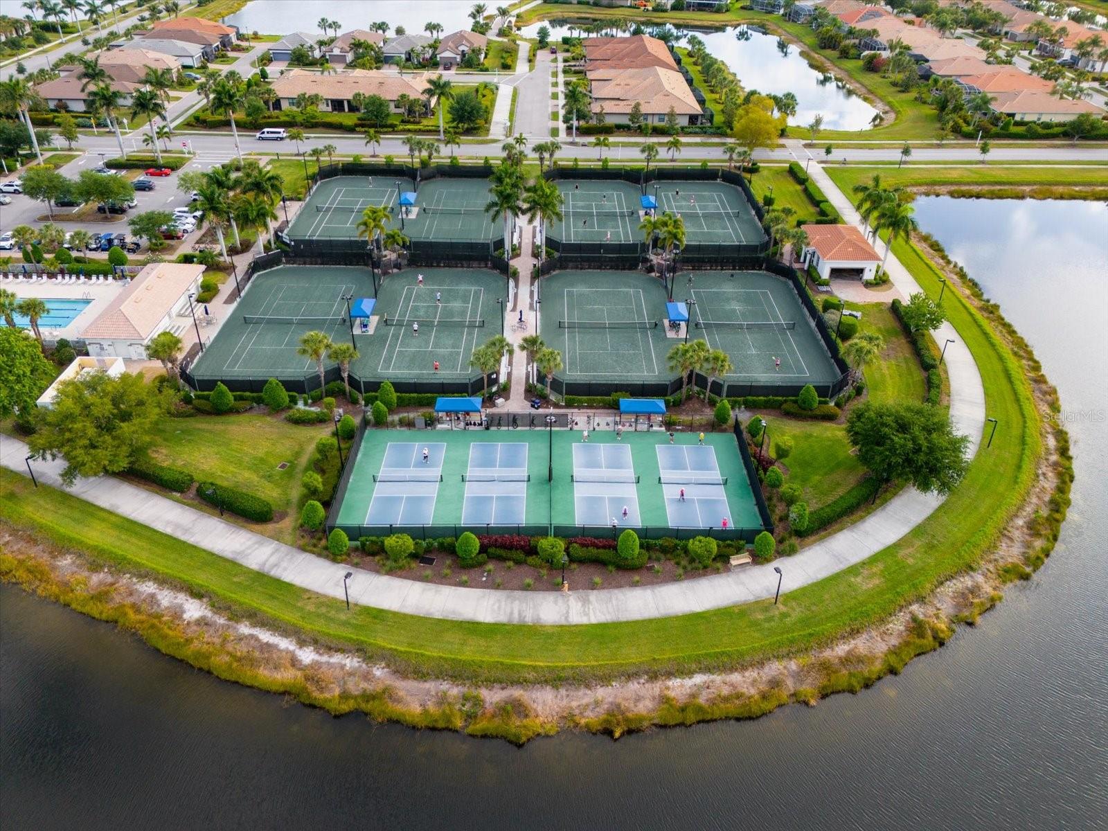 ISLANDWALK AT THE WEST VILLAGE - Residential