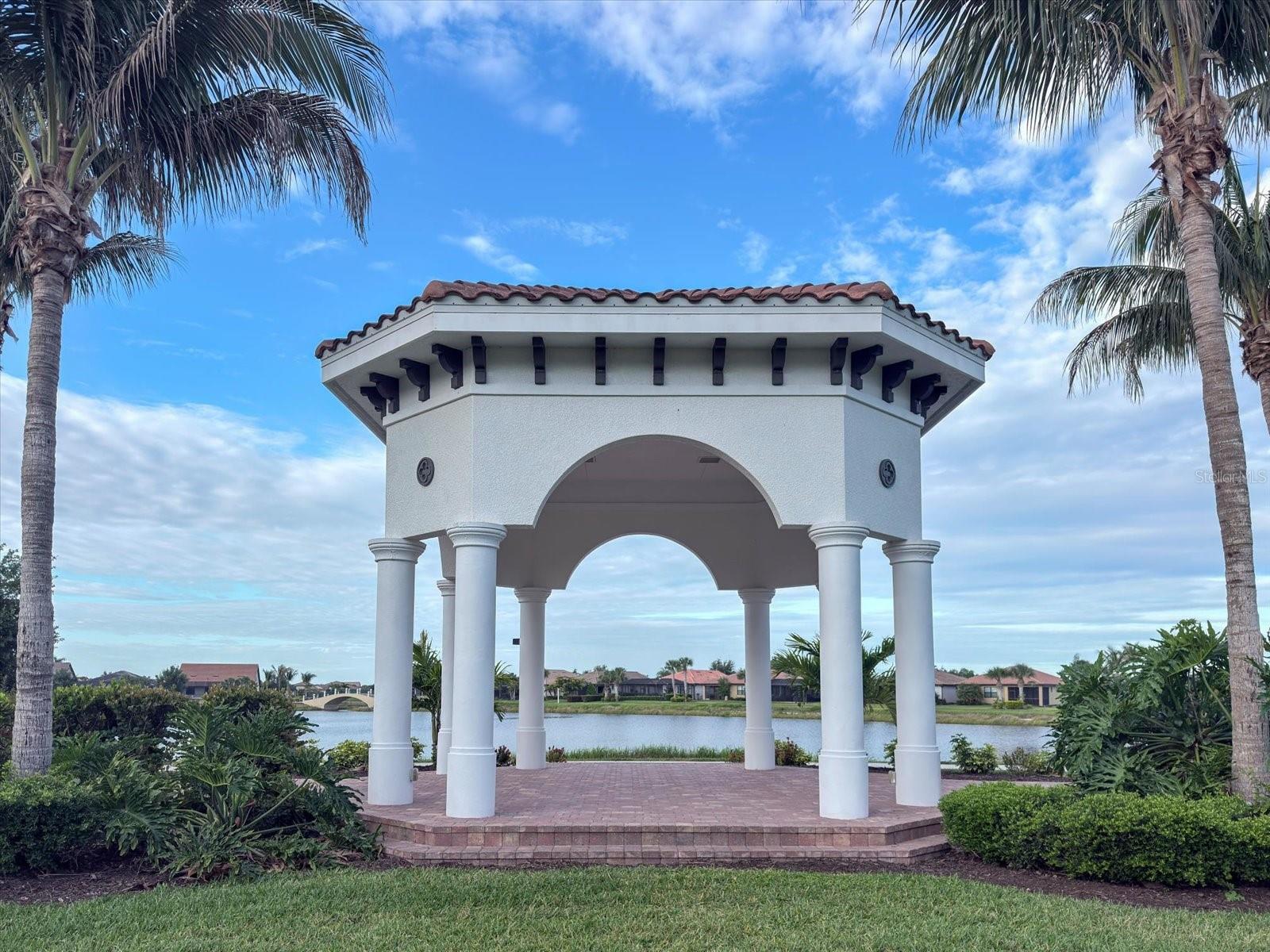 ISLANDWALK AT THE WEST VILLAGE - Residential