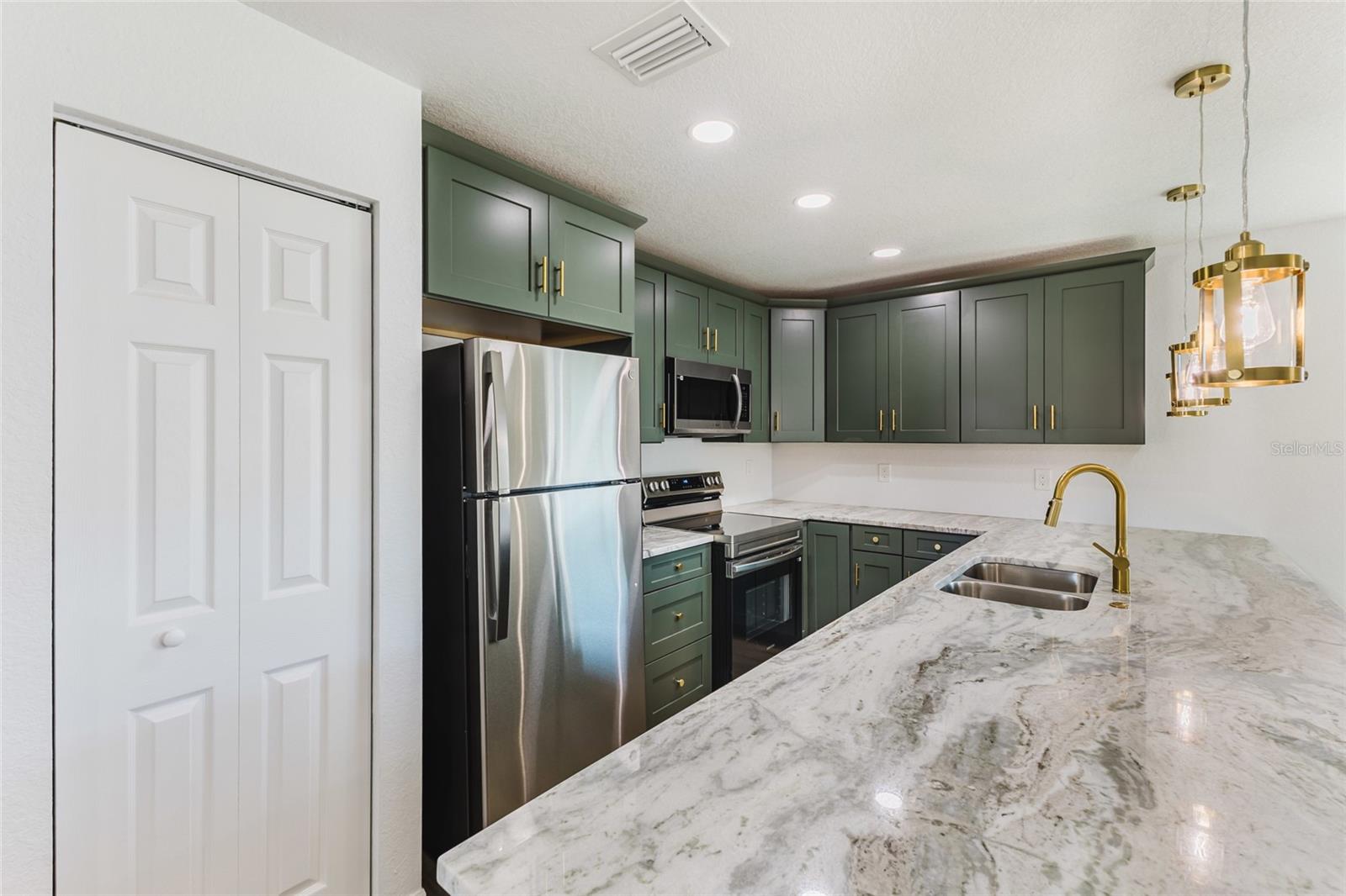 PORT CHARLOTTE SUB SEC 62 - Residential