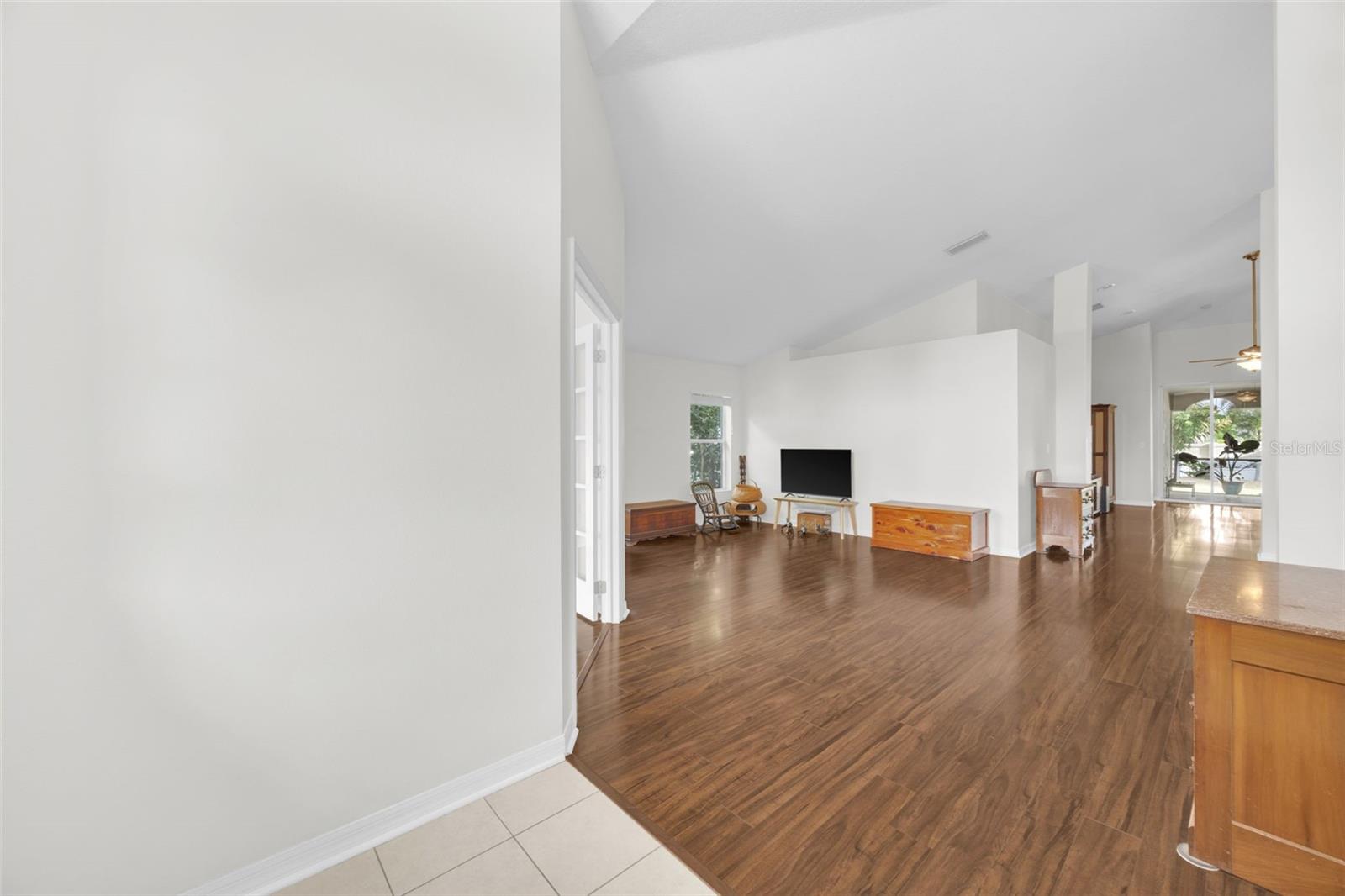 10813 ROCKLEDGE VIEW DR.