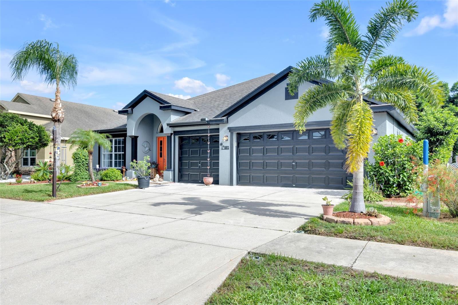 10813 ROCKLEDGE VIEW DR.