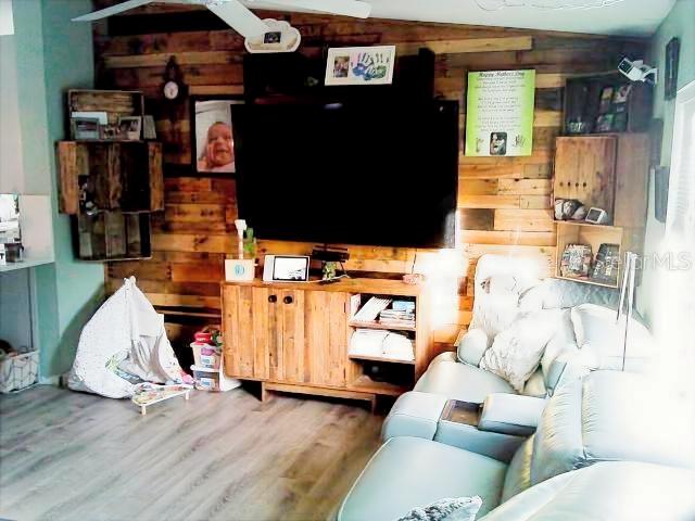 LELLMAN HEIGHTS 1ST SEC - Residential