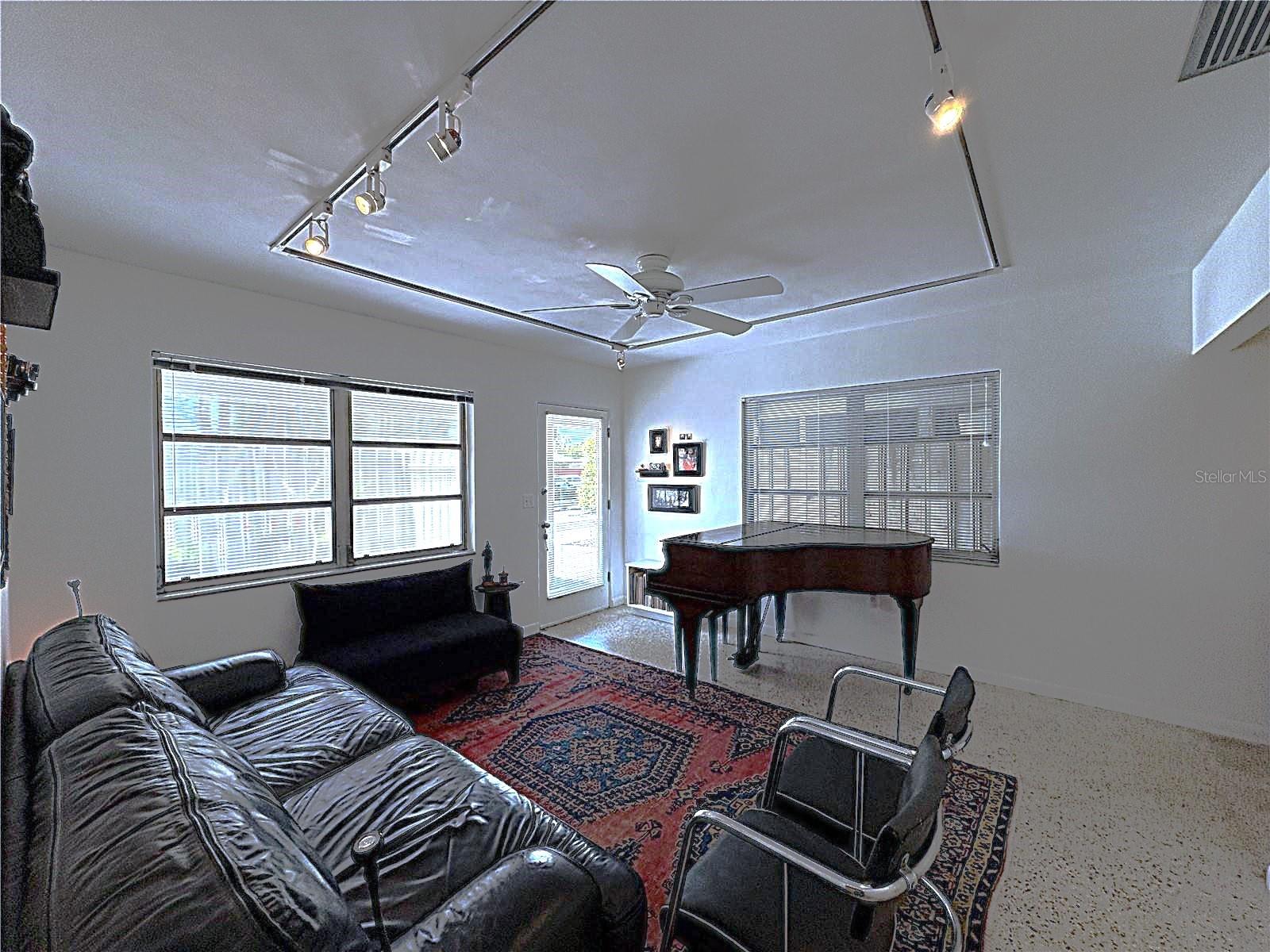 2303 BOUGAINVILLEA STREET