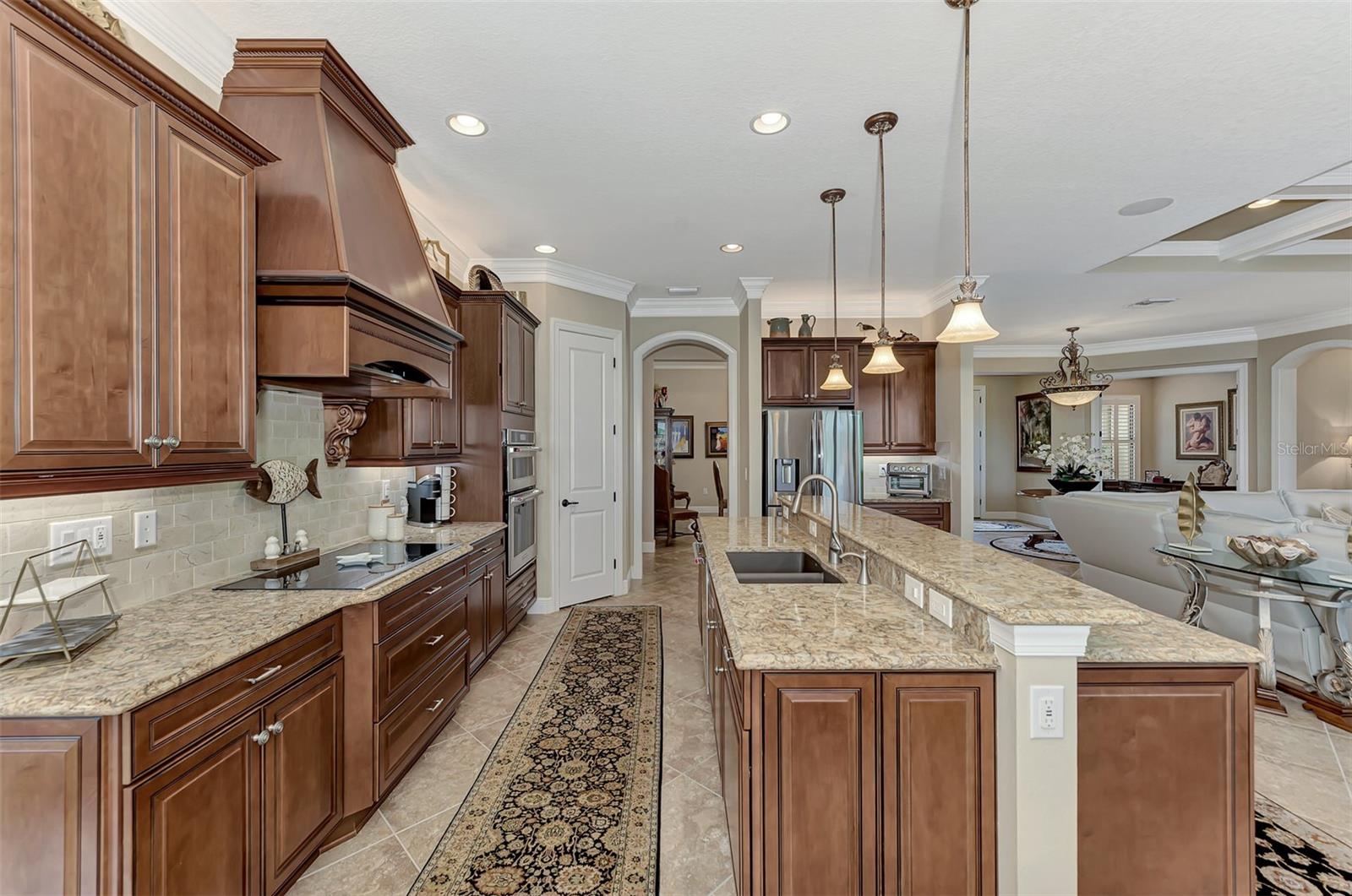 SARASOTA NATIONAL - Residential