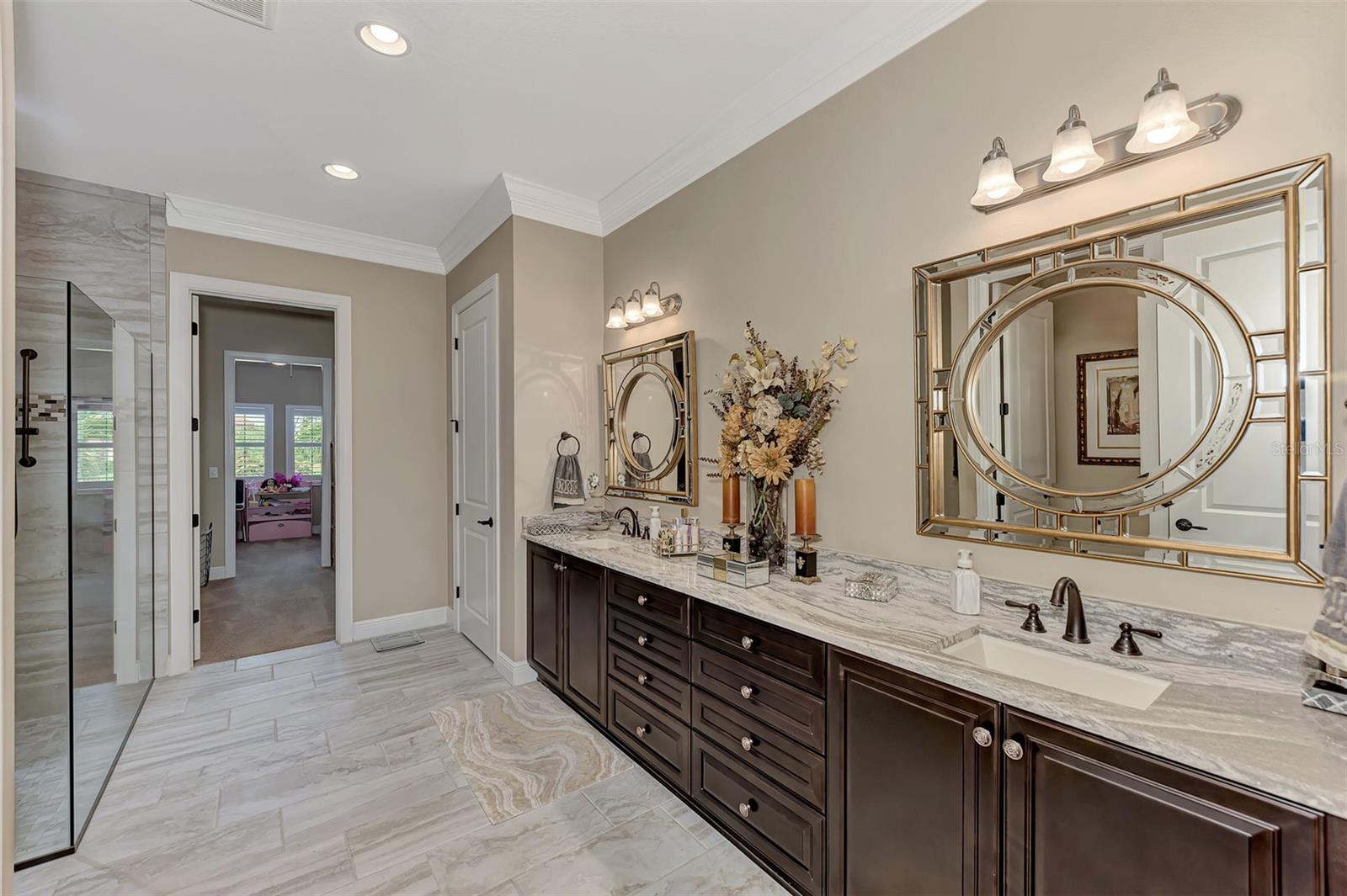 SARASOTA NATIONAL - Residential