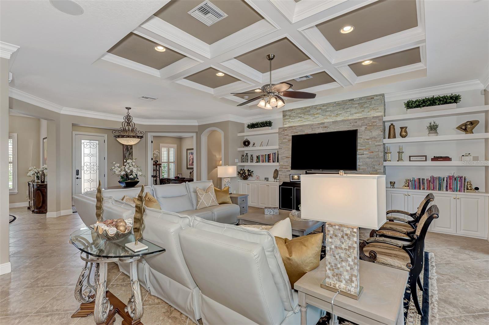 SARASOTA NATIONAL - Residential