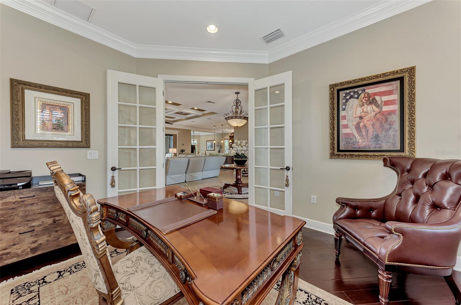 SARASOTA NATIONAL - Residential