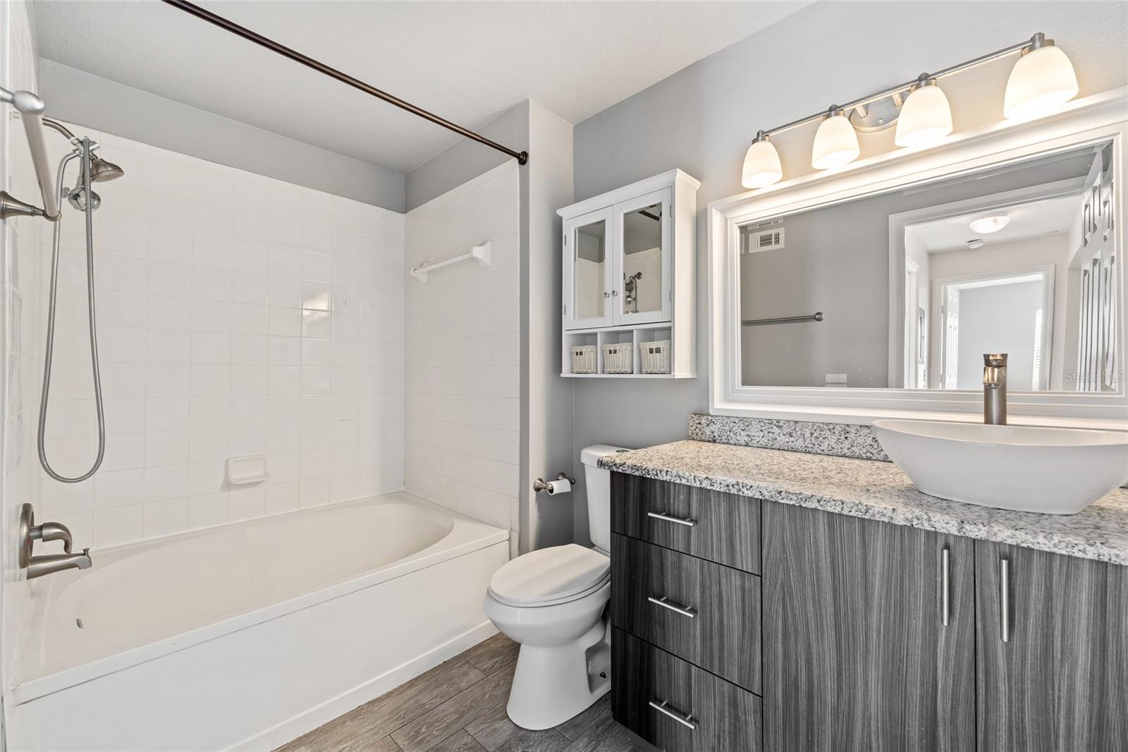 VILLAS AT LAKESIDE A CONDO - Residential