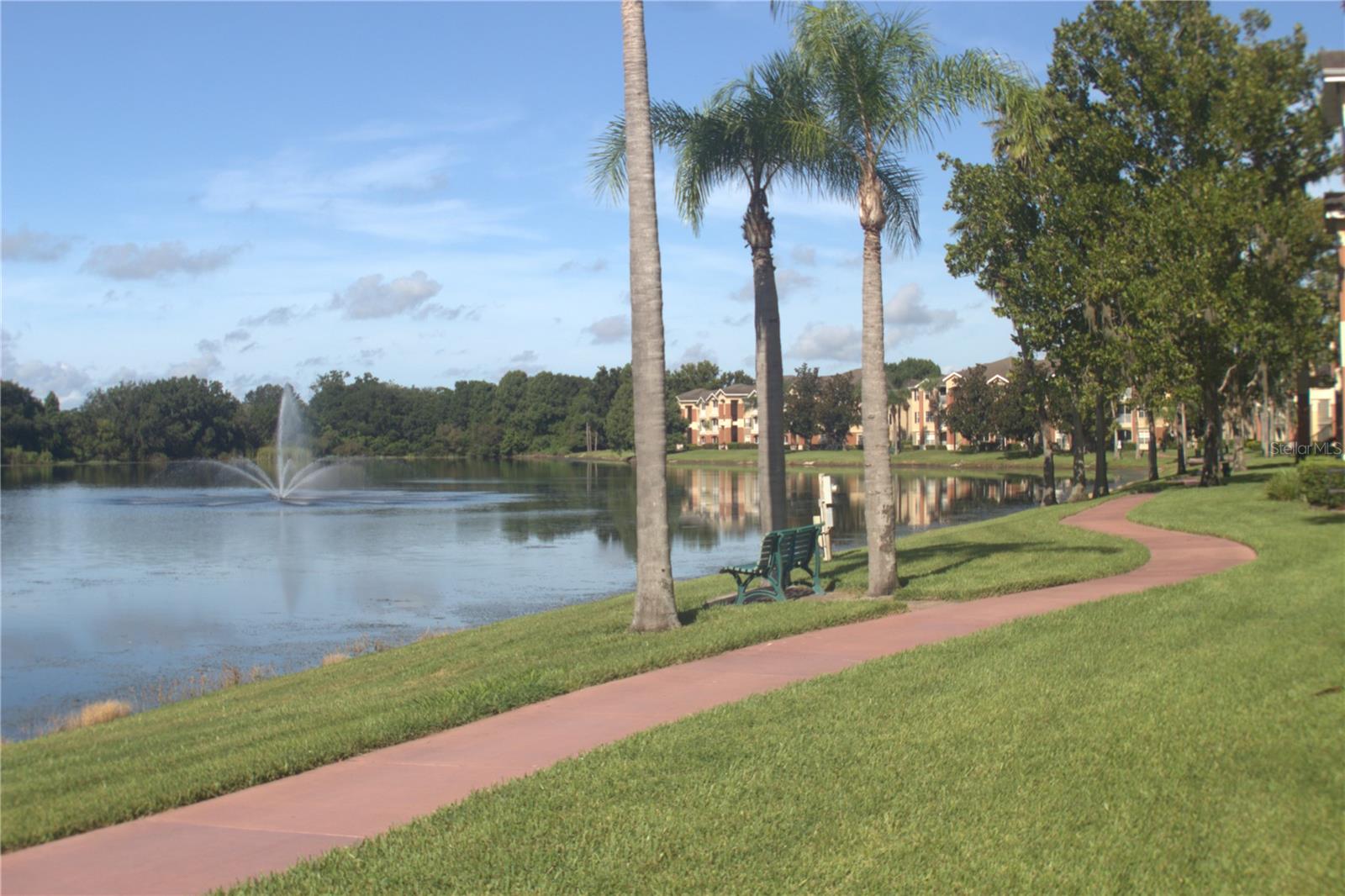 VILLAS AT LAKESIDE A CONDO - Residential