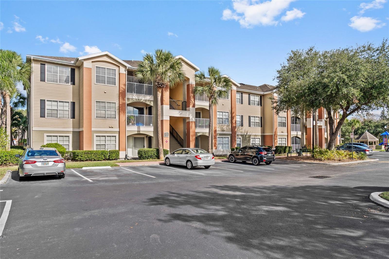 VILLAS AT LAKESIDE A CONDO - Residential