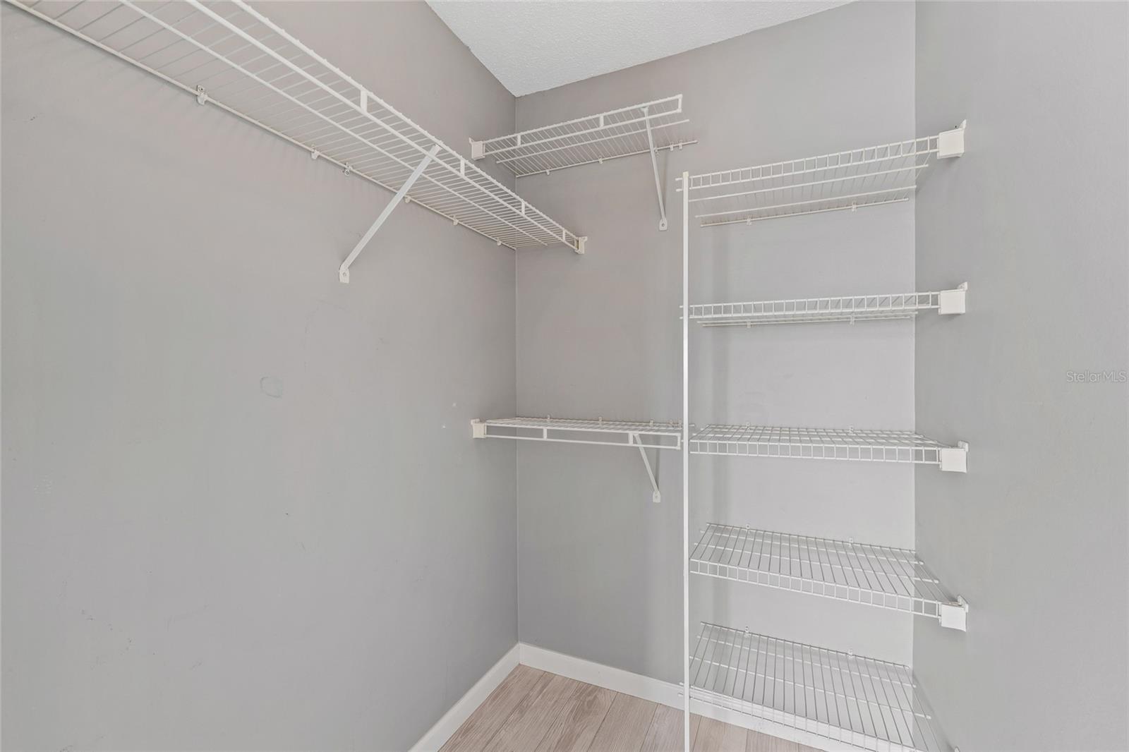 VILLAS AT LAKESIDE A CONDO - Residential