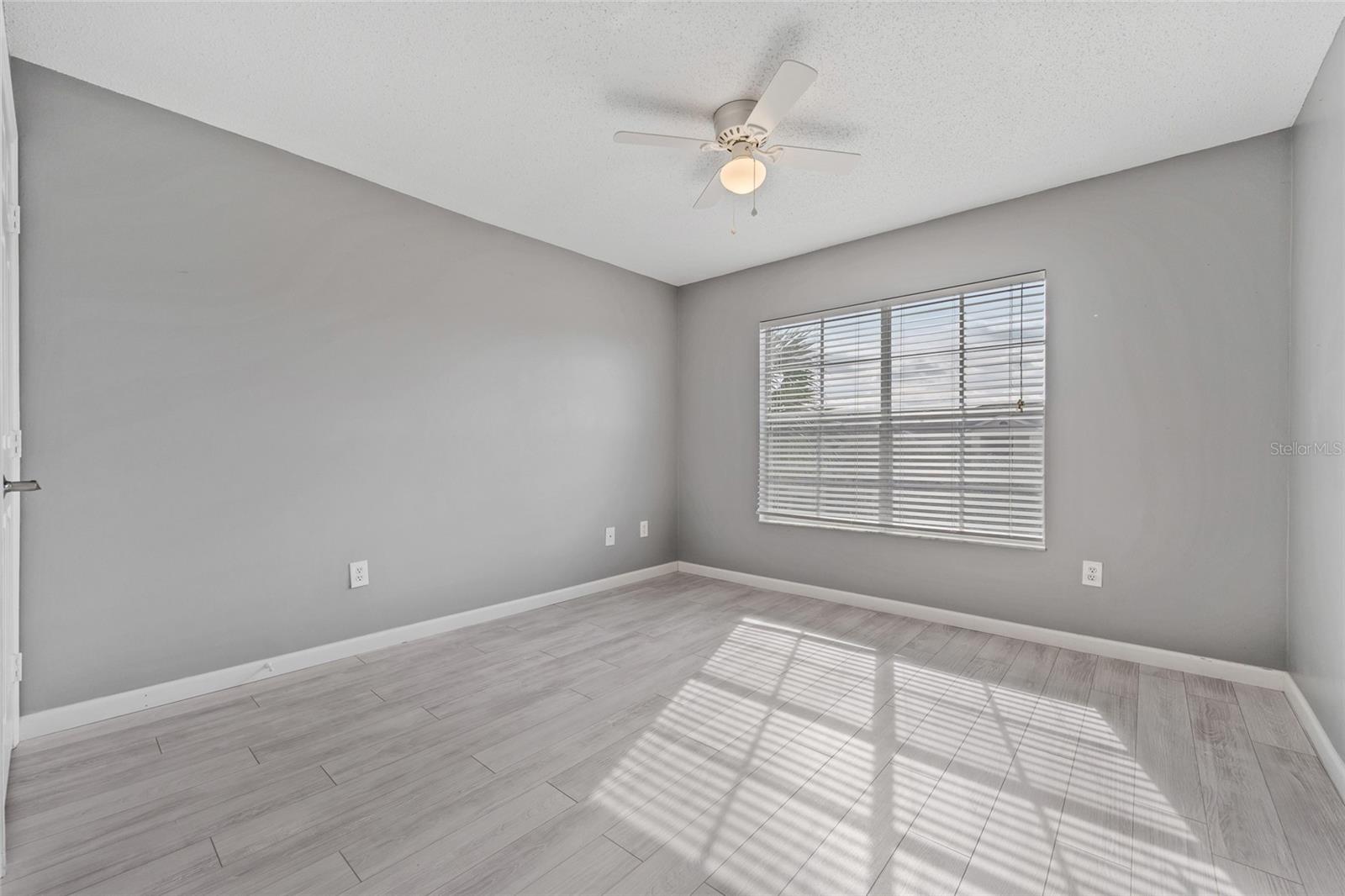 VILLAS AT LAKESIDE A CONDO - Residential