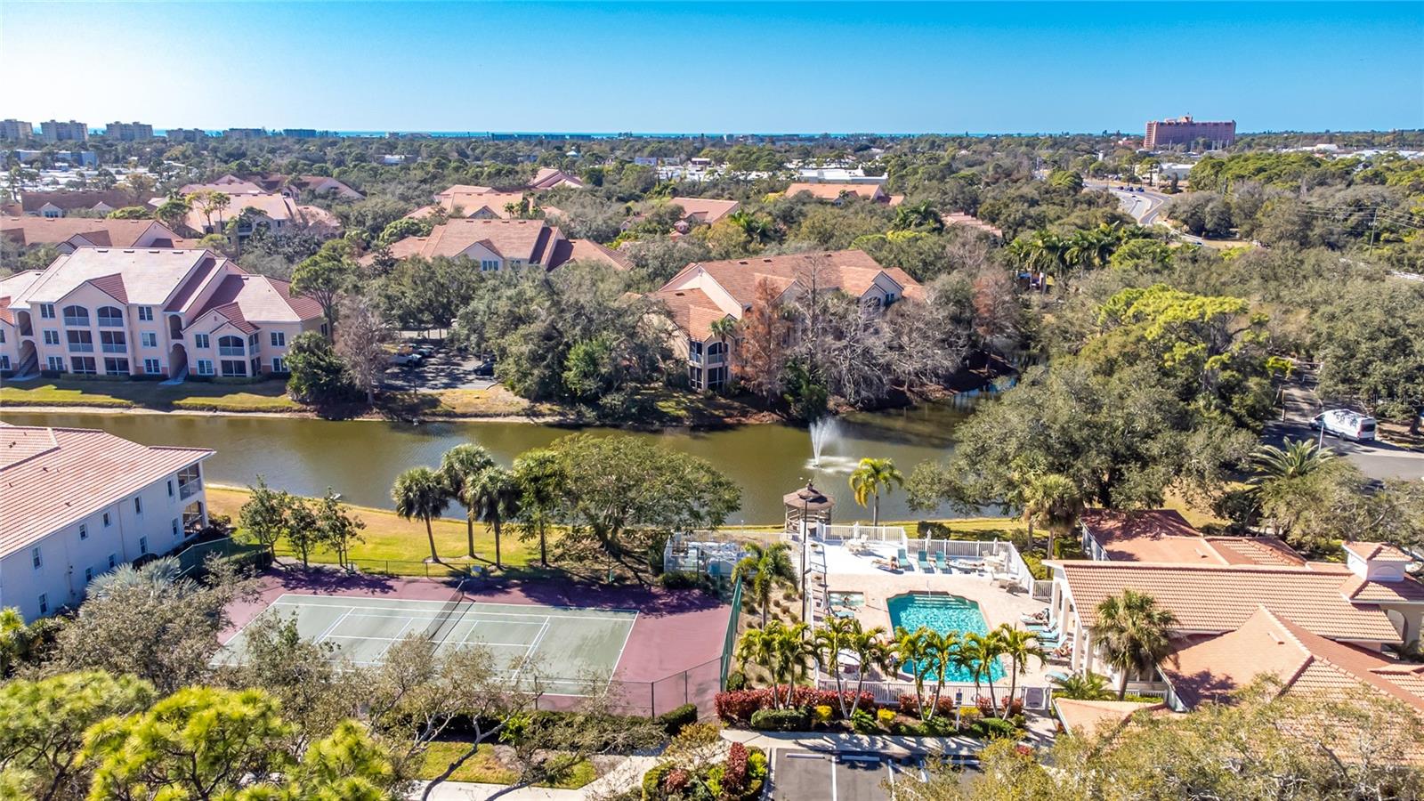 PLAZA DE FLORES - Residential