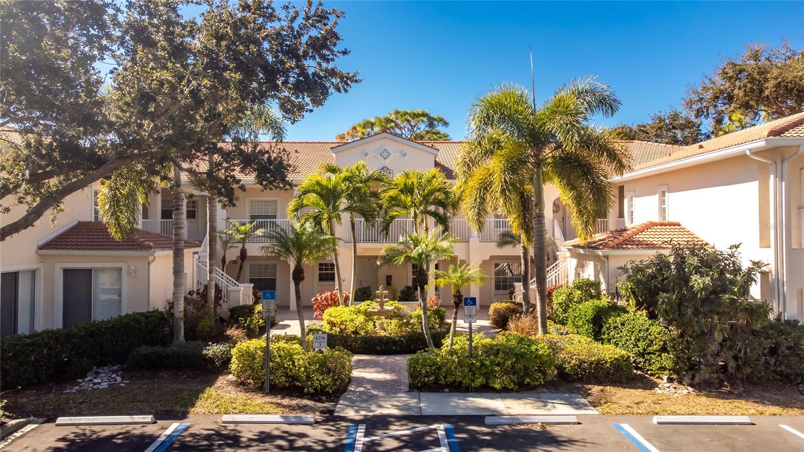 PLAZA DE FLORES - Residential