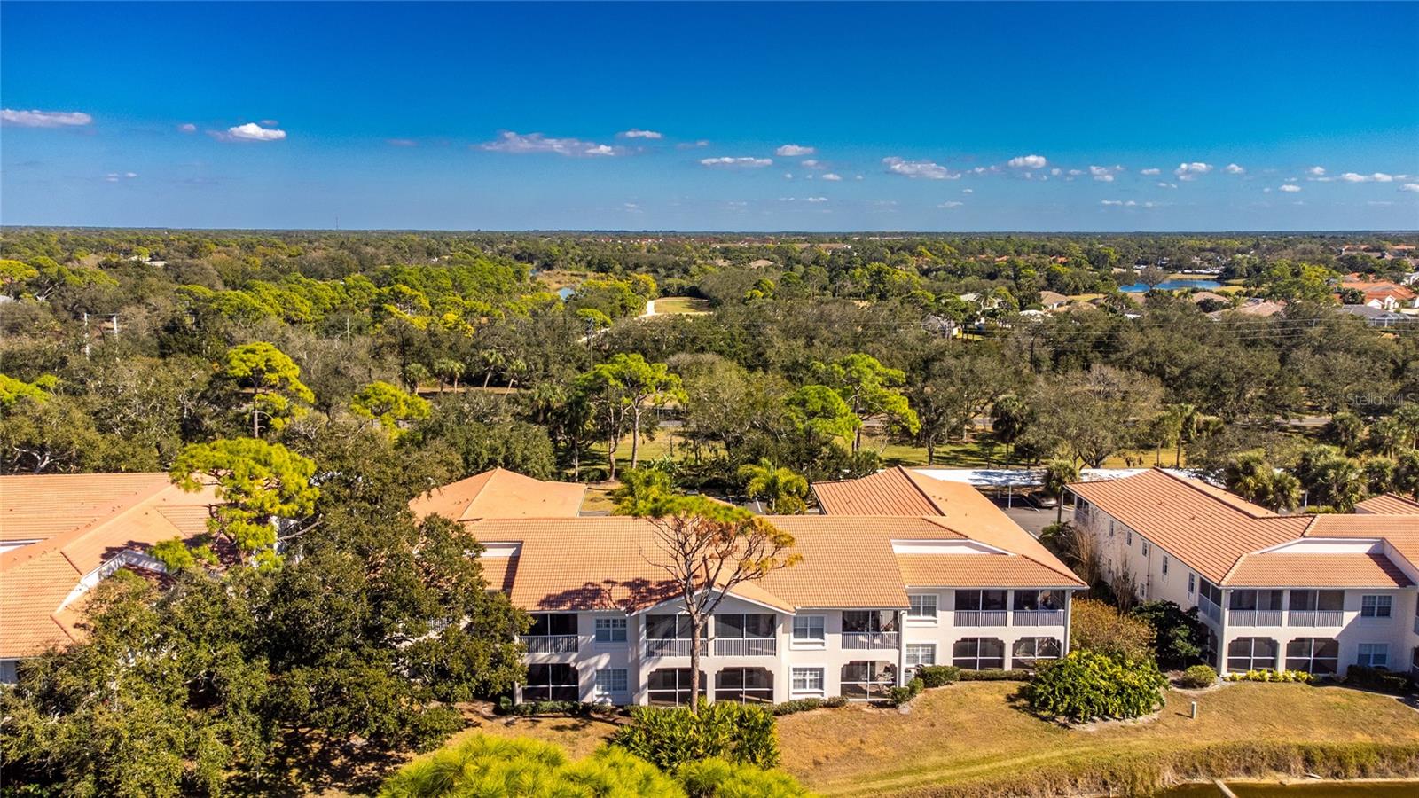 PLAZA DE FLORES - Residential