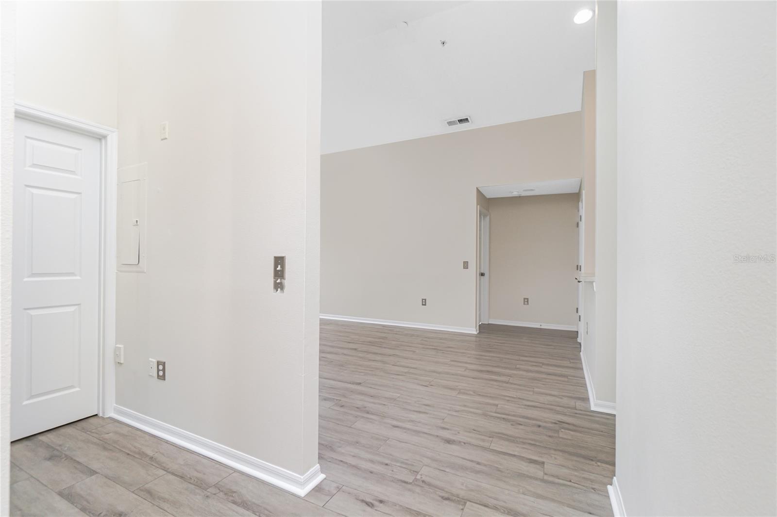 PLAZA DE FLORES - Residential