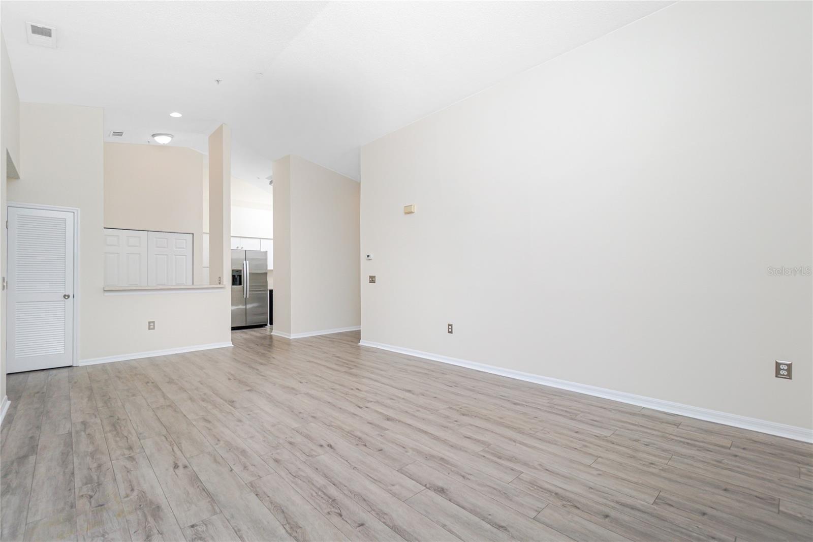 PLAZA DE FLORES - Residential