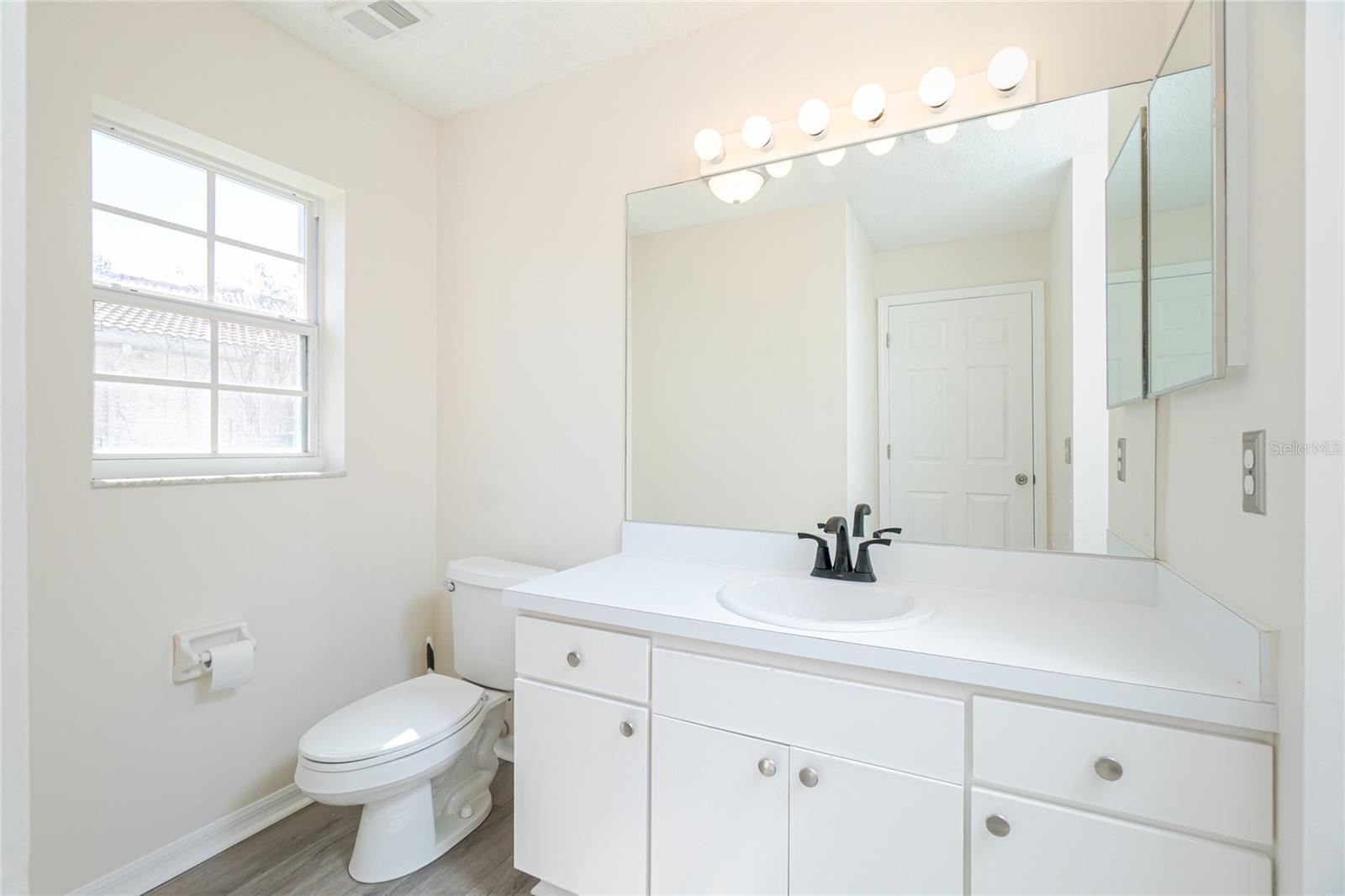 PLAZA DE FLORES - Residential