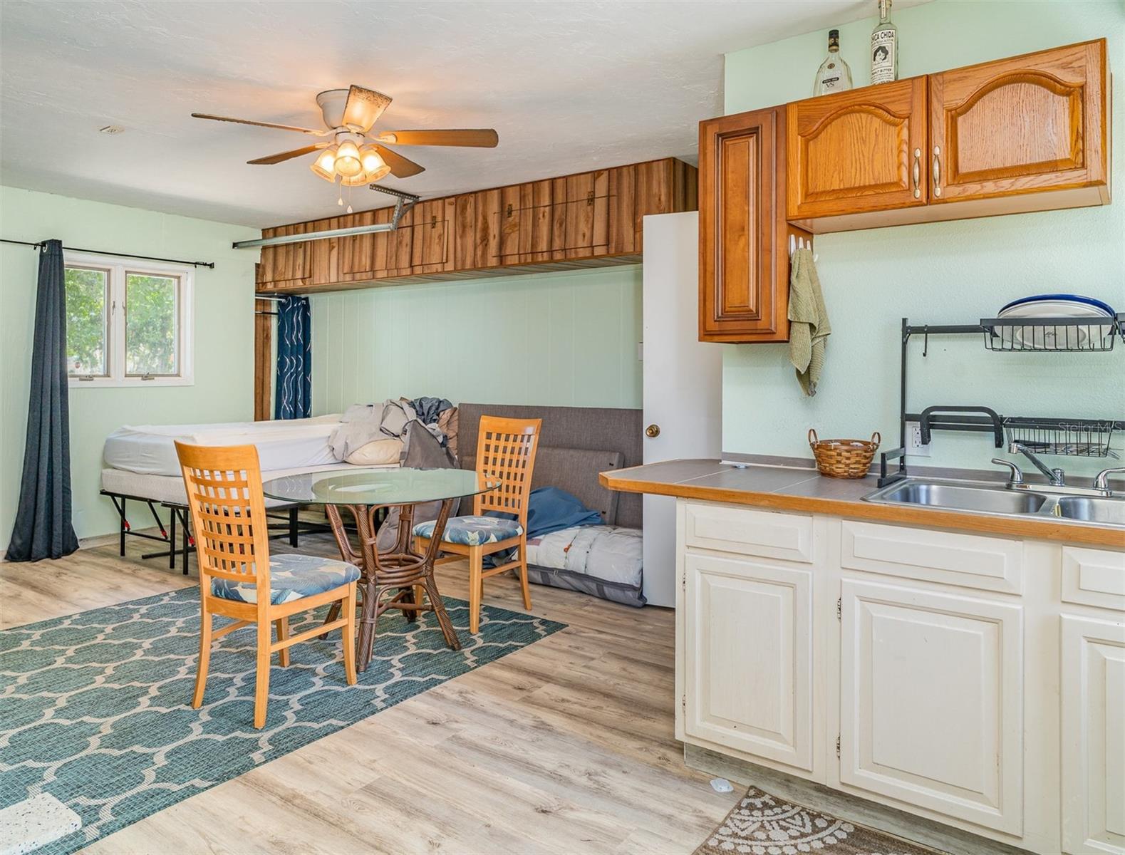 VENICE ACRES - Residential