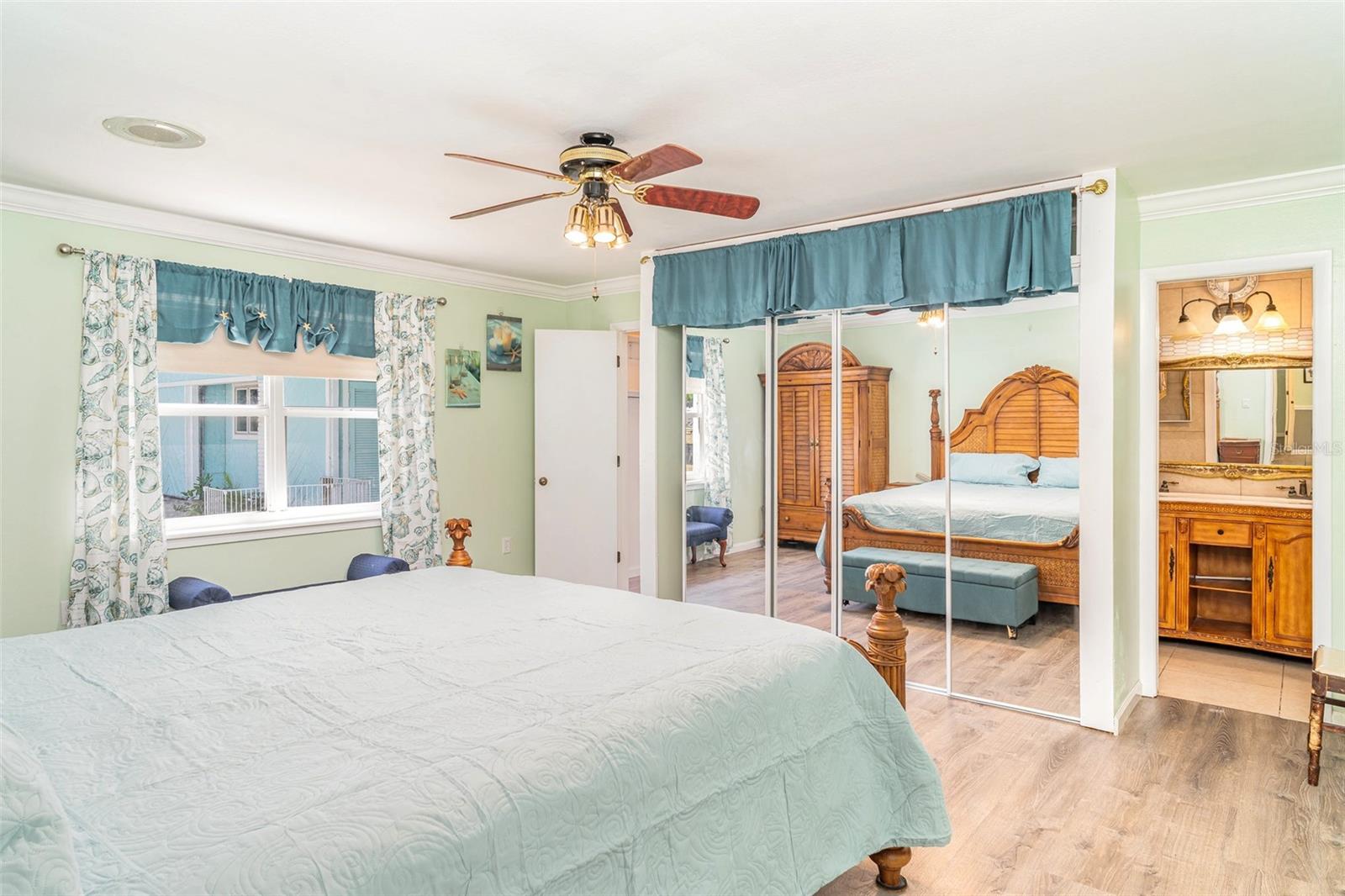 VENICE ACRES - Residential