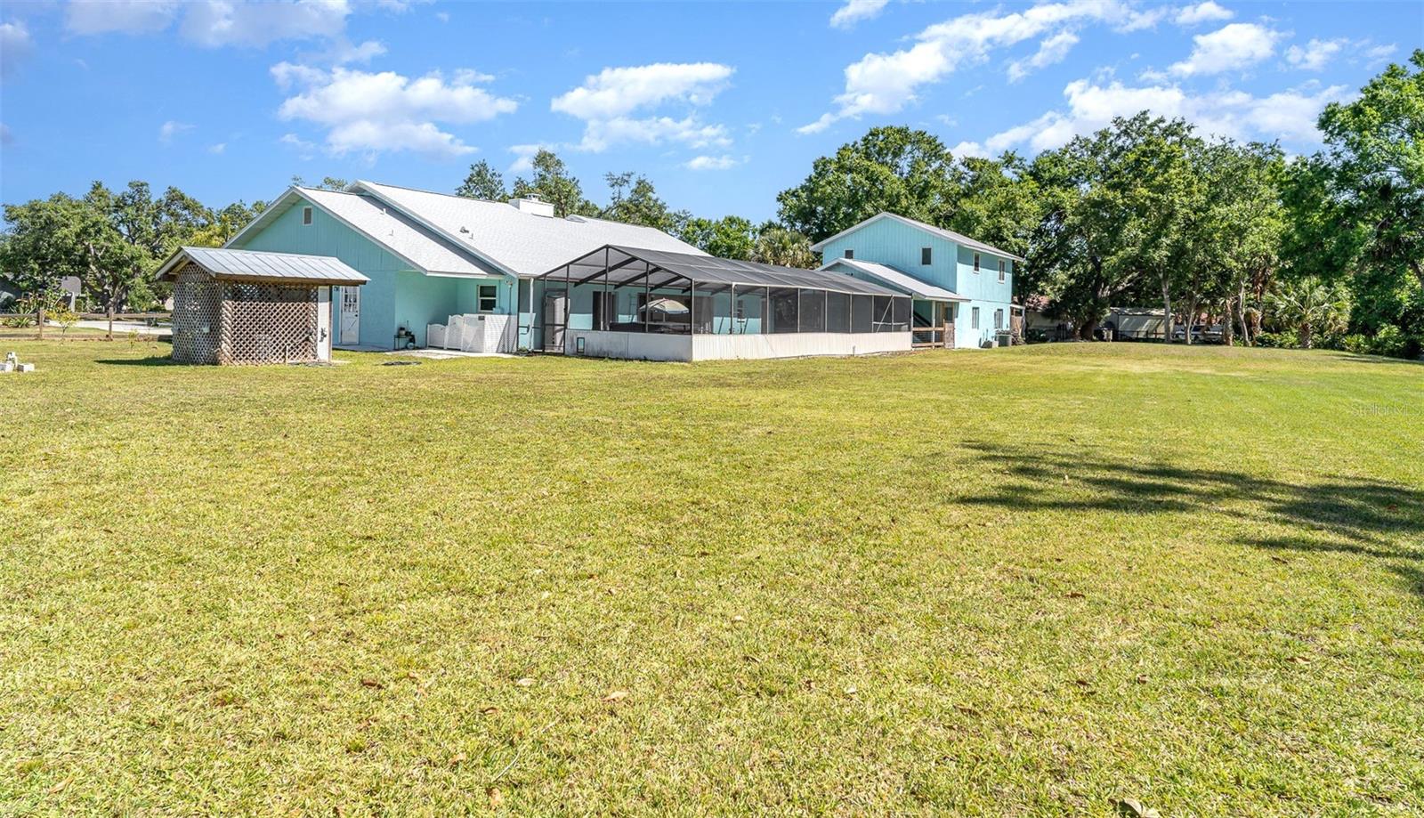 VENICE ACRES - Residential