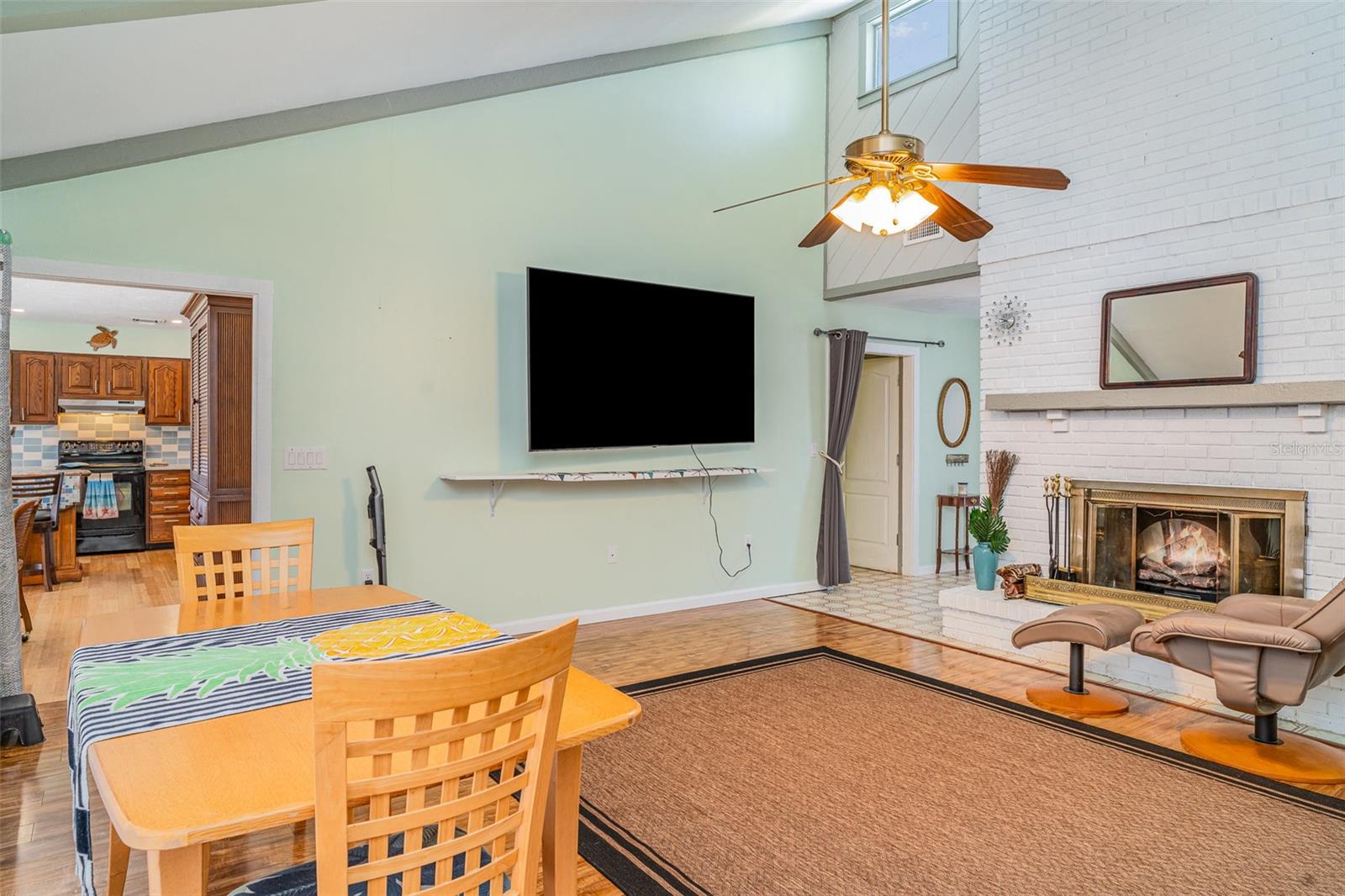 VENICE ACRES - Residential