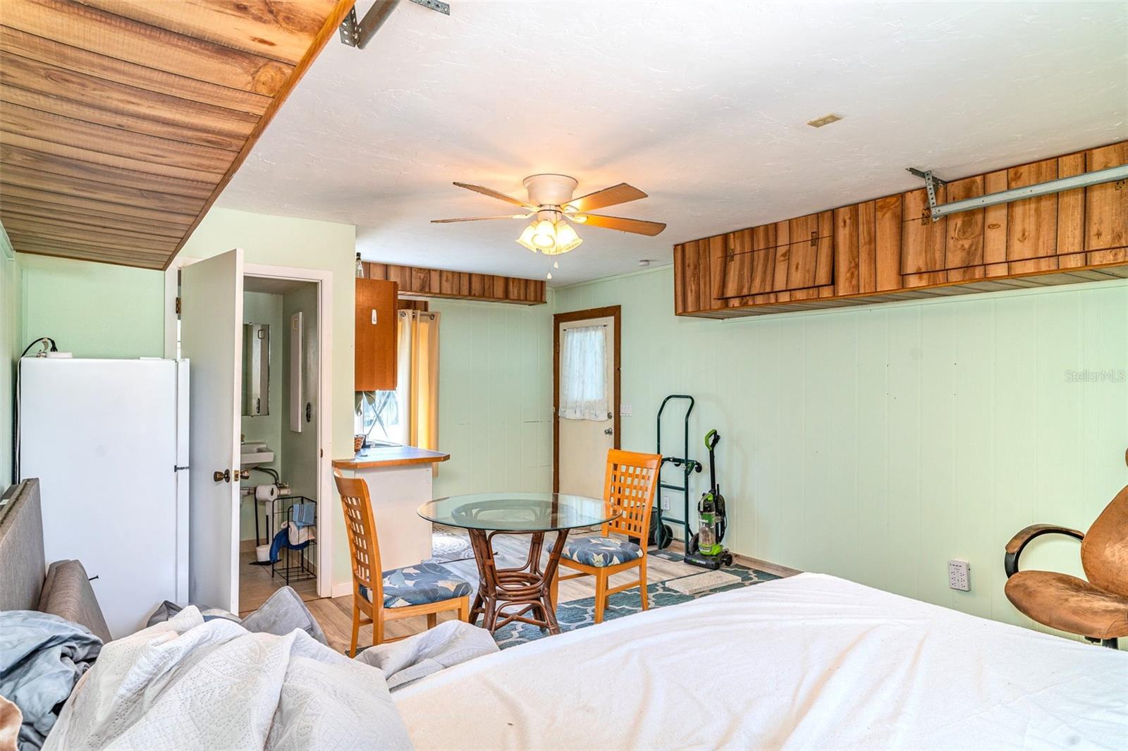 VENICE ACRES - Residential