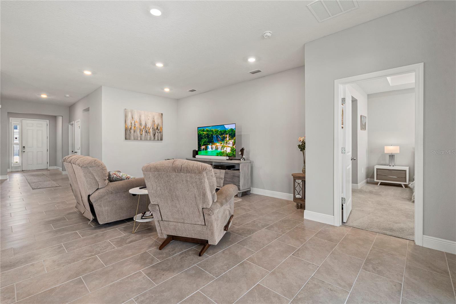 5282 GROVE MILL LOOP