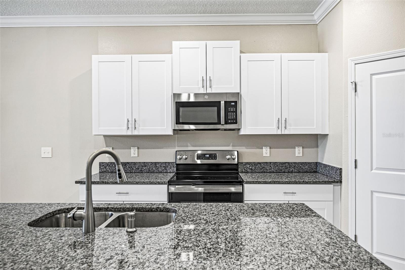 EPPERSON NORTH TWNHMS PH 4 - Residential Lease